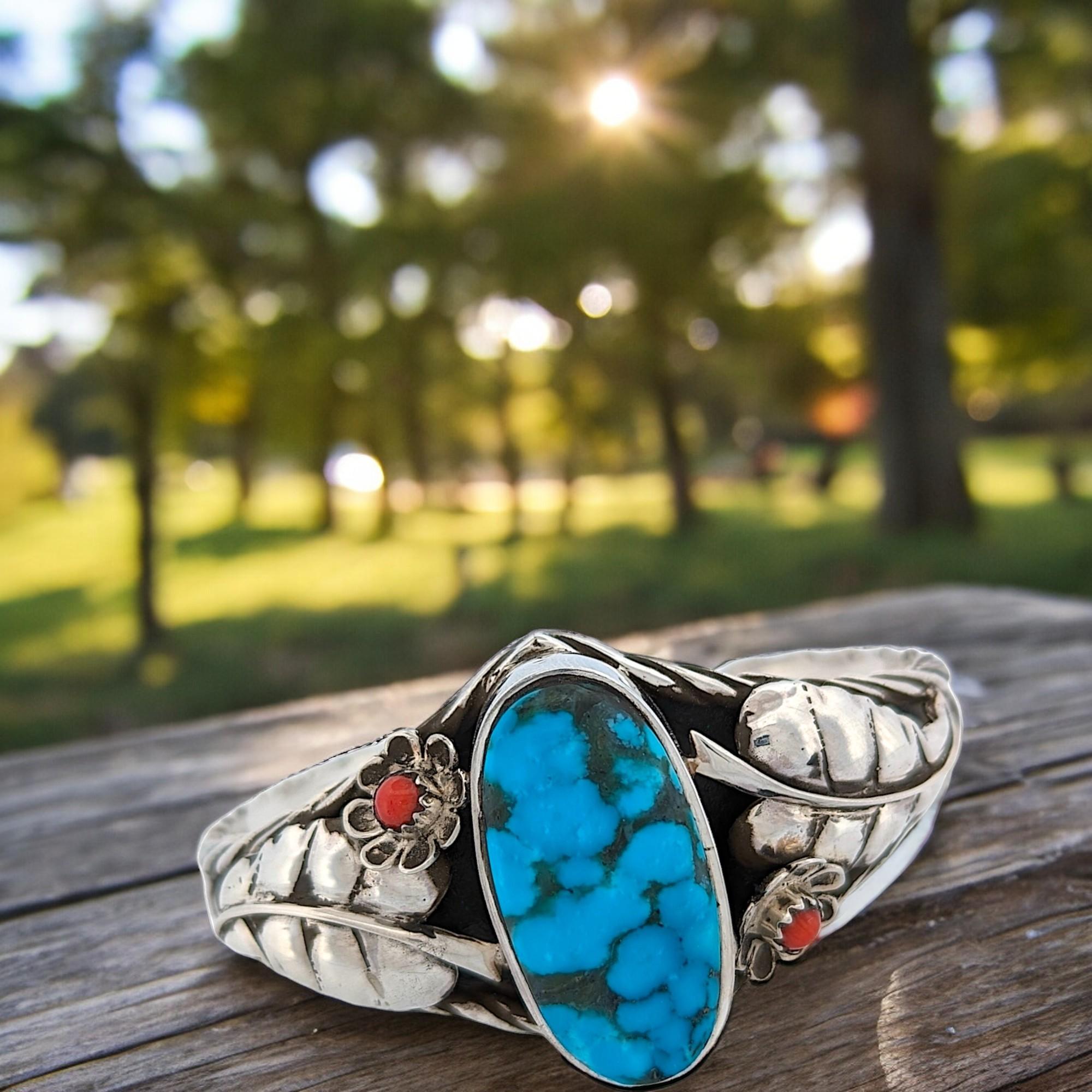 Artisan Lone Ranch - A Stunning Sterling Silver Cuff Bracelet by Robert Drozd