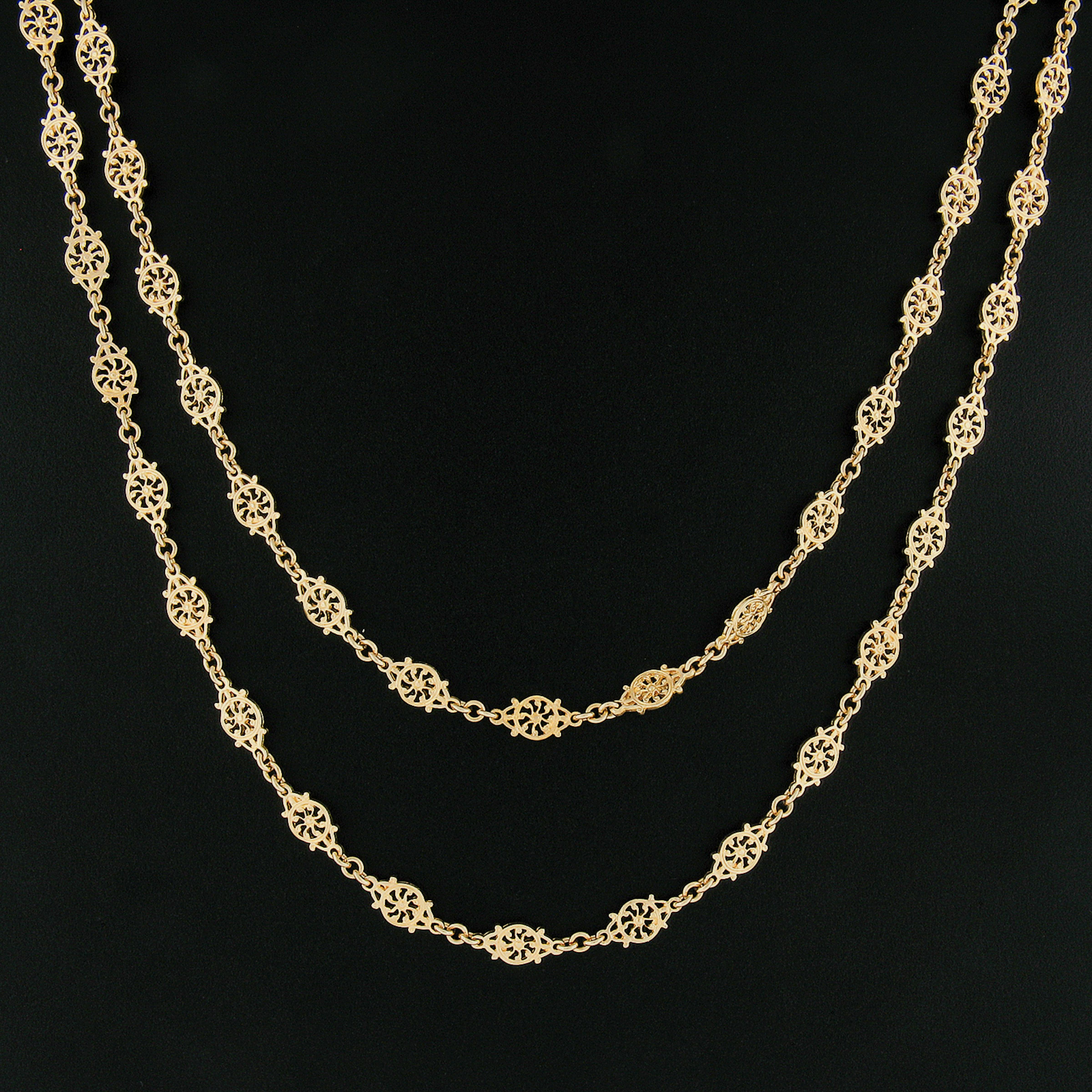 Long 14K Yellow Gold Detailed Textured Round Open Wheel Link Chain Necklace In Good Condition In Montclair, NJ