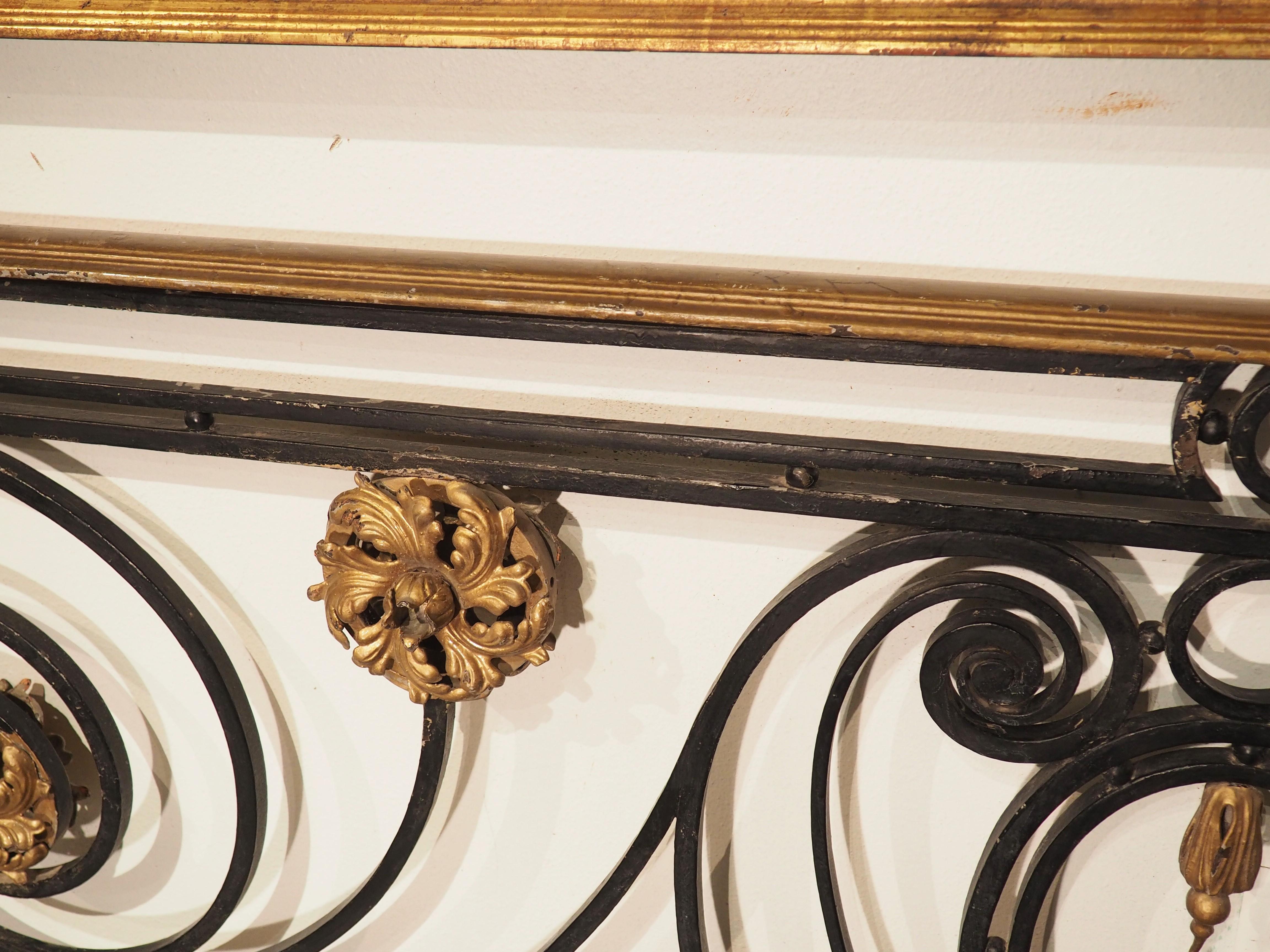 Long 19th Century Wrought Iron Parisian Balcony Grill with Gilt Bronze Highlight For Sale 11