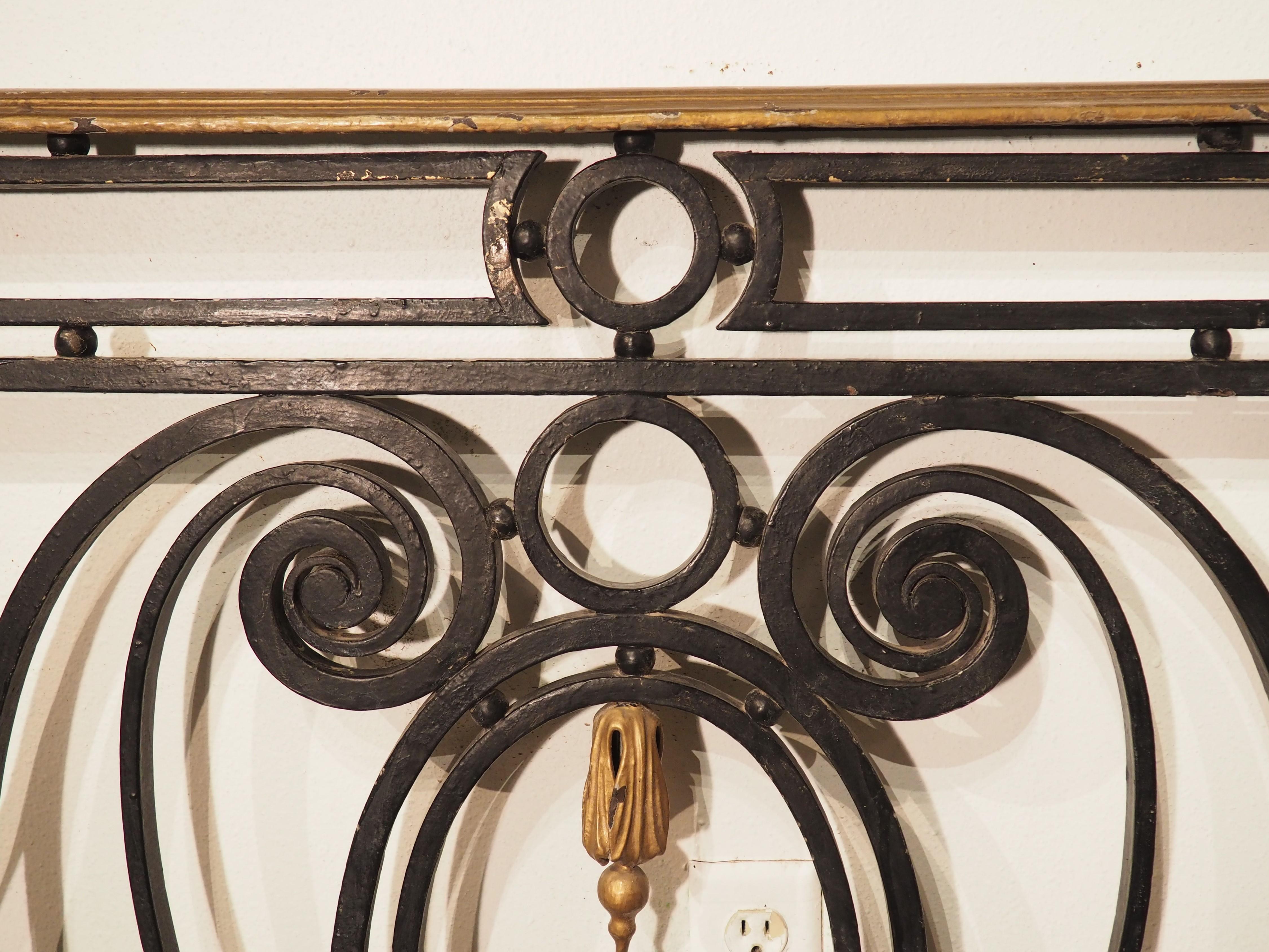Long 19th Century Wrought Iron Parisian Balcony Grill with Gilt Bronze Highlight For Sale 12