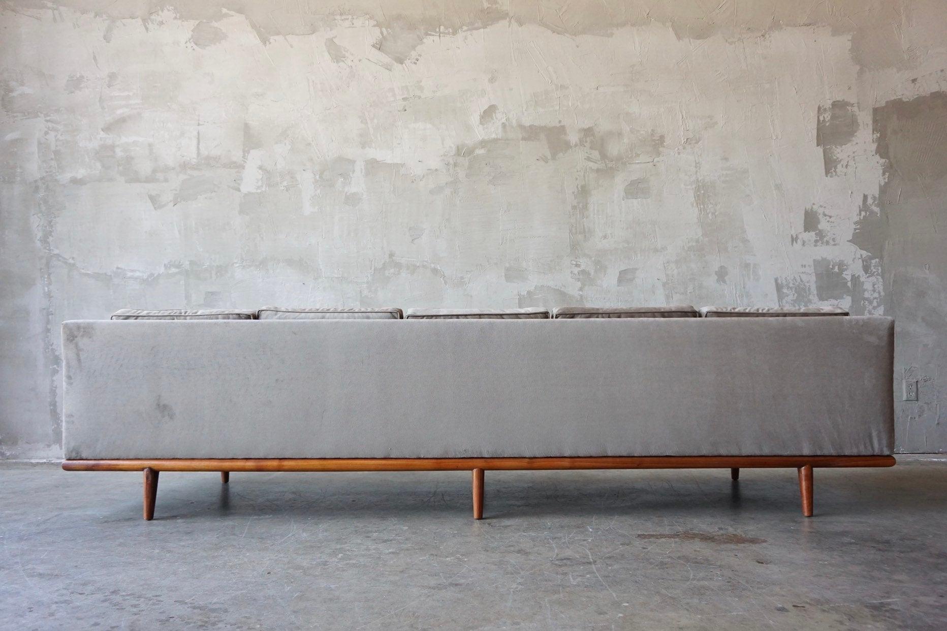 Long and Low Monteverdi-Young Sofa in Warm Grey In Good Condition In Merced, CA