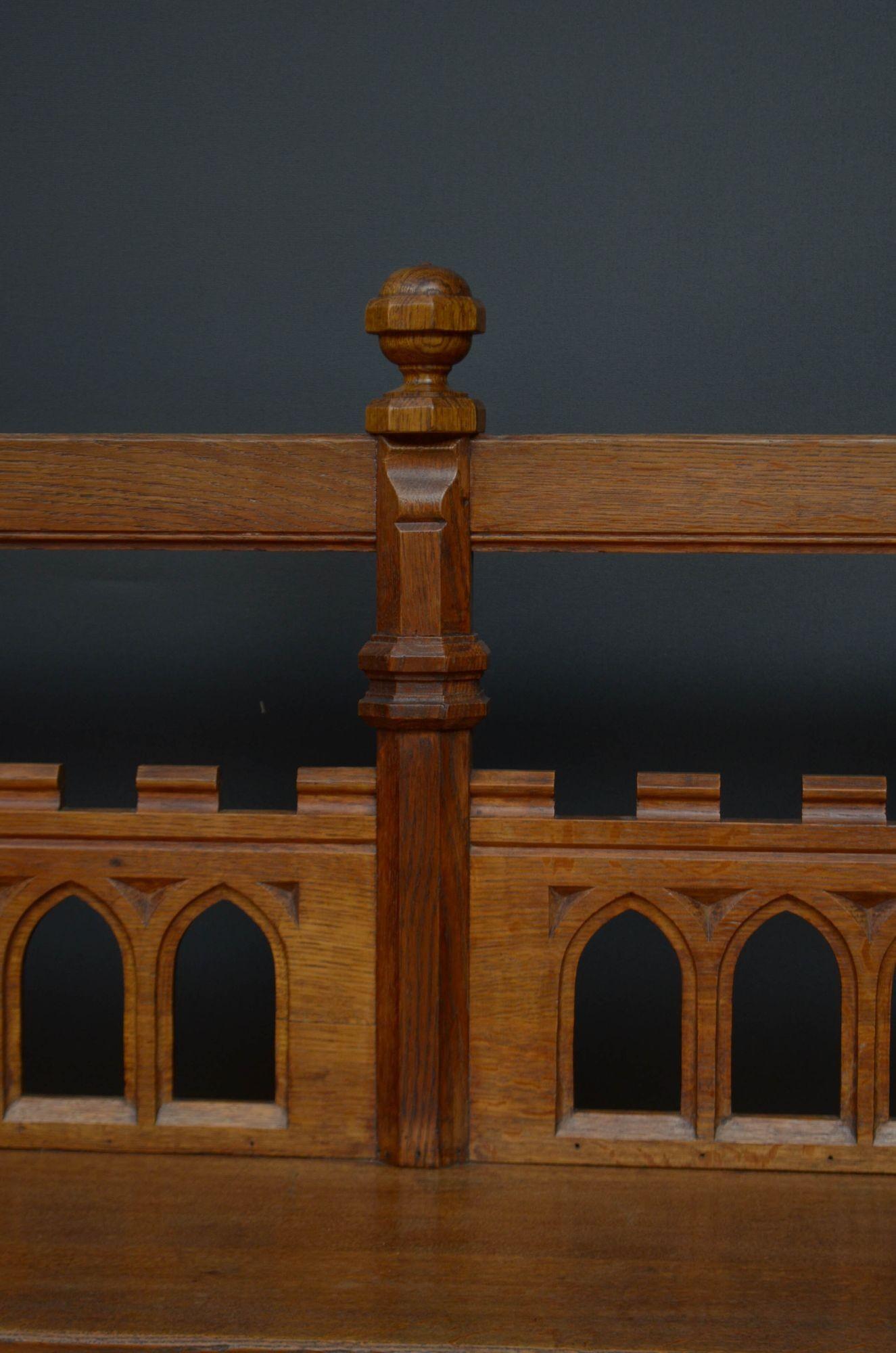 Long and Stylish Victorian Gothic Revival Hall Bench in Oak / Church Pew For Sale 5