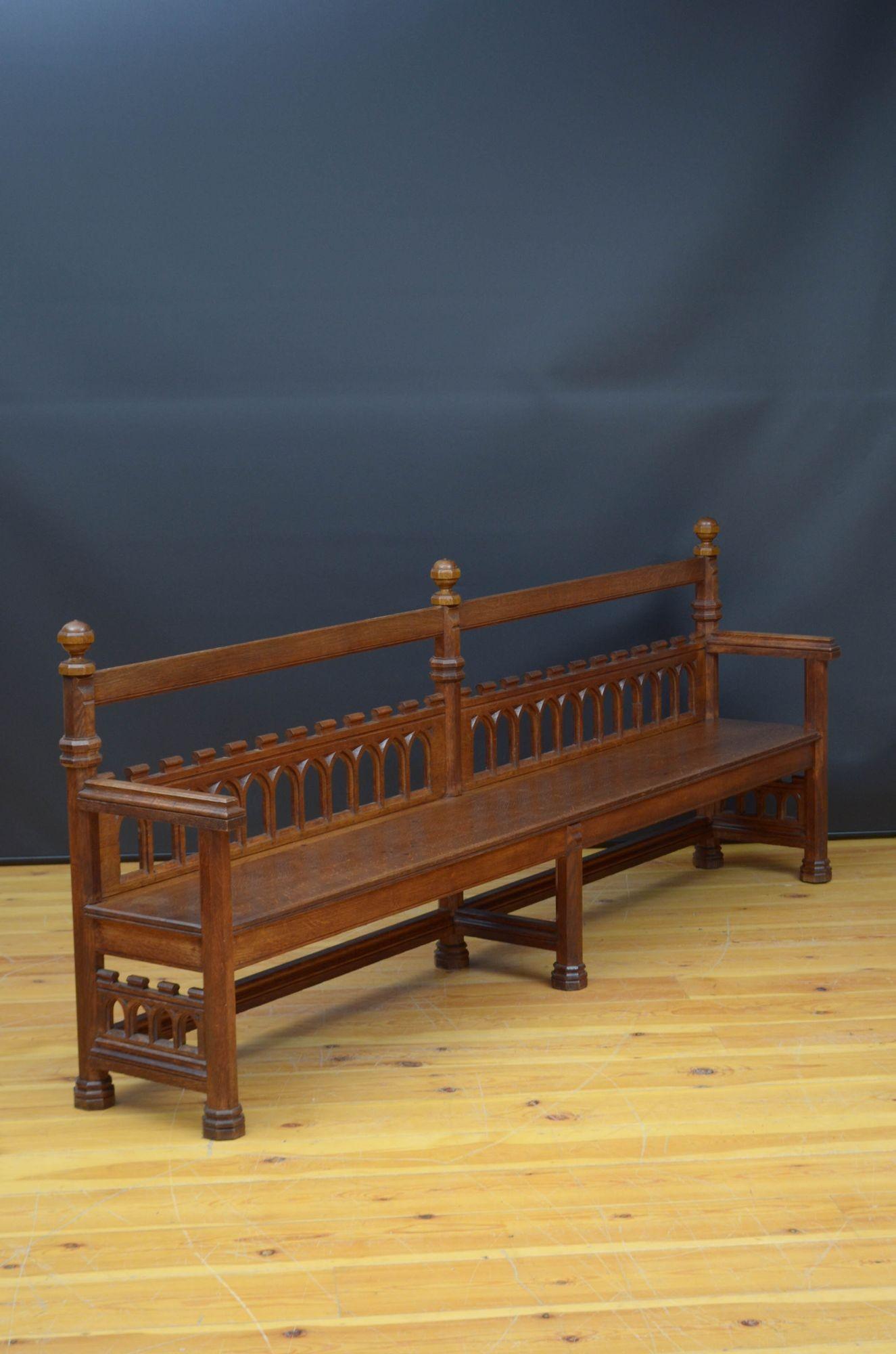 19th Century Long and Stylish Victorian Gothic Revival Hall Bench in Oak / Church Pew