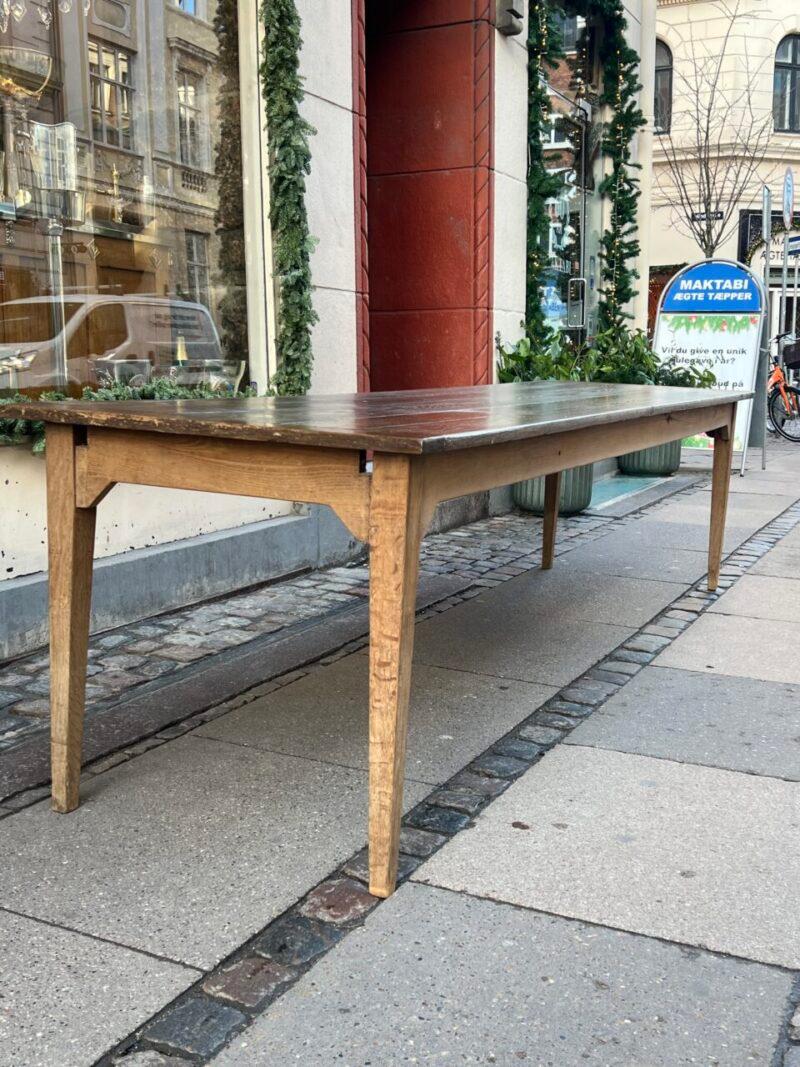 Français Table longue et large, France, fin du 19e siècle - Magnifique Patina en vente