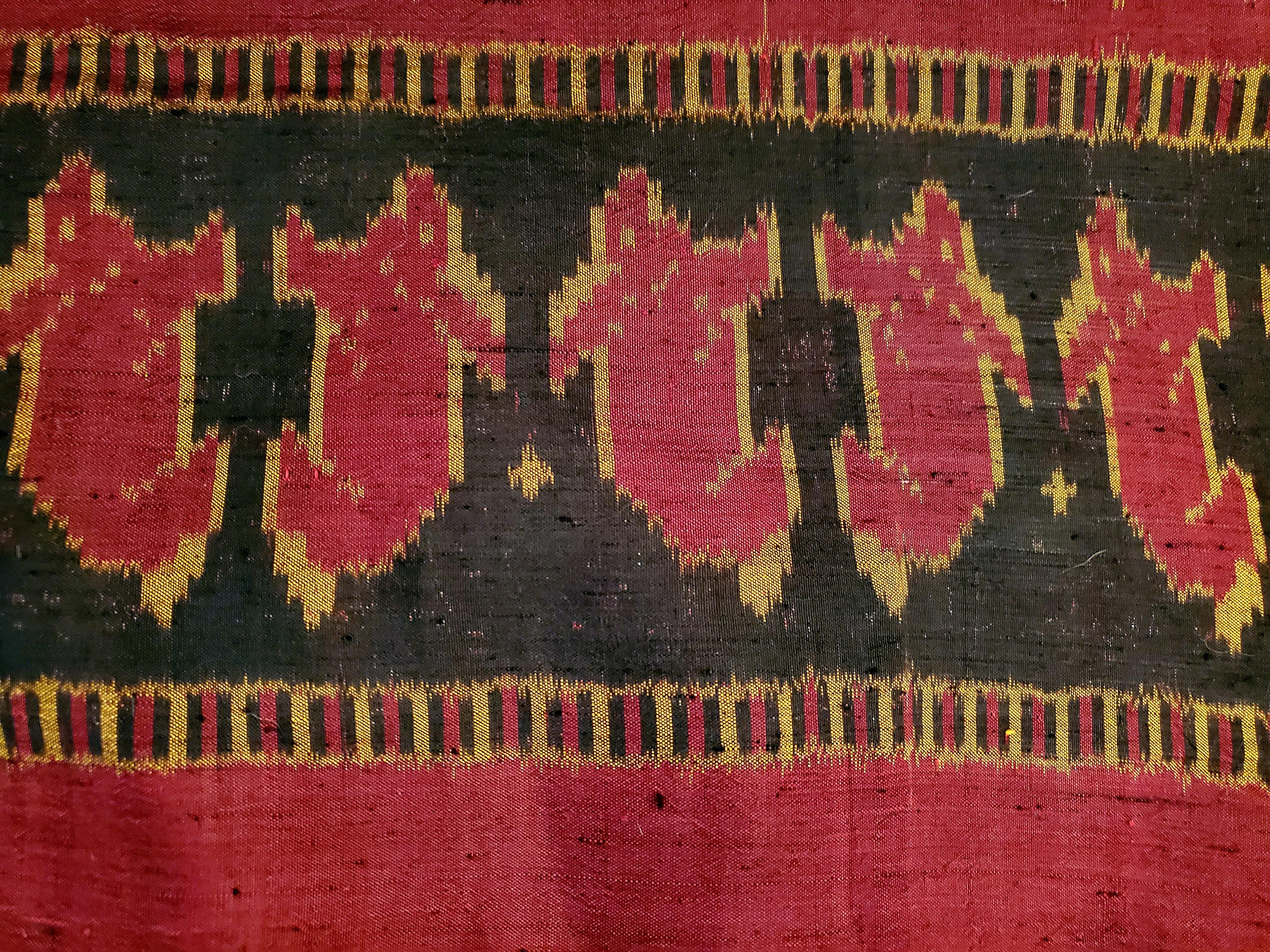 Indian Long Antique Elegant Silk Throw or Runner