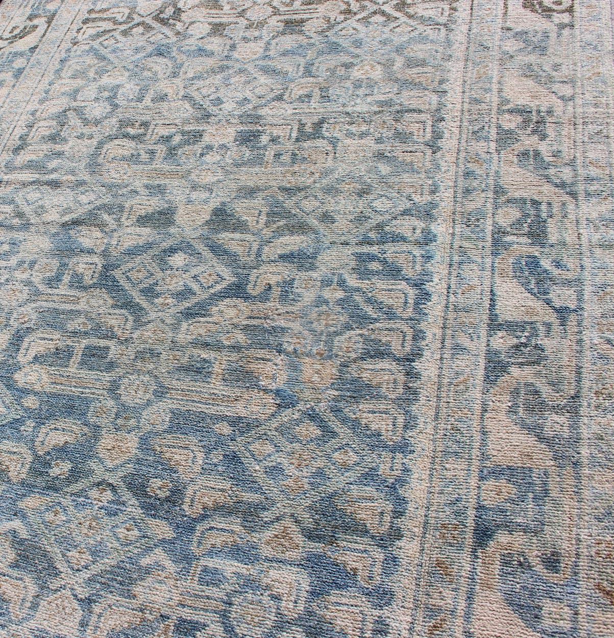 Langer antiker persischer Malayer-Läufer mit Herati-Muster in zartem Blau im Angebot 3