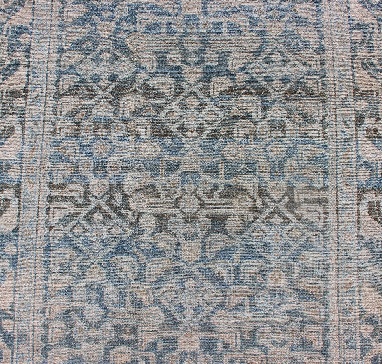 Langer antiker persischer Malayer-Läufer mit Herati-Muster in zartem Blau (Wolle) im Angebot