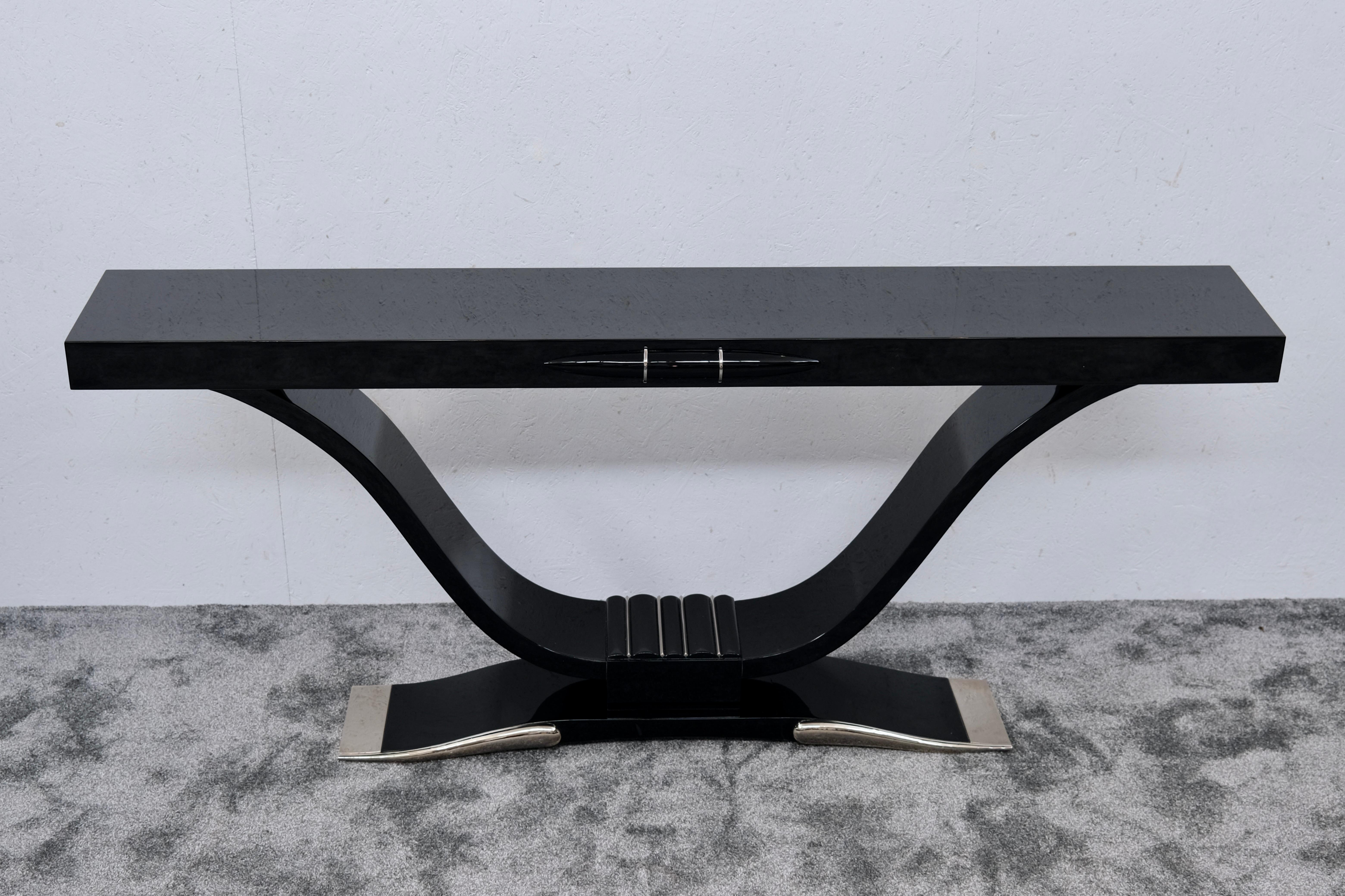French Long Art Deco Console Table in Black Lacquer with Curved Base and Nickel Accents For Sale