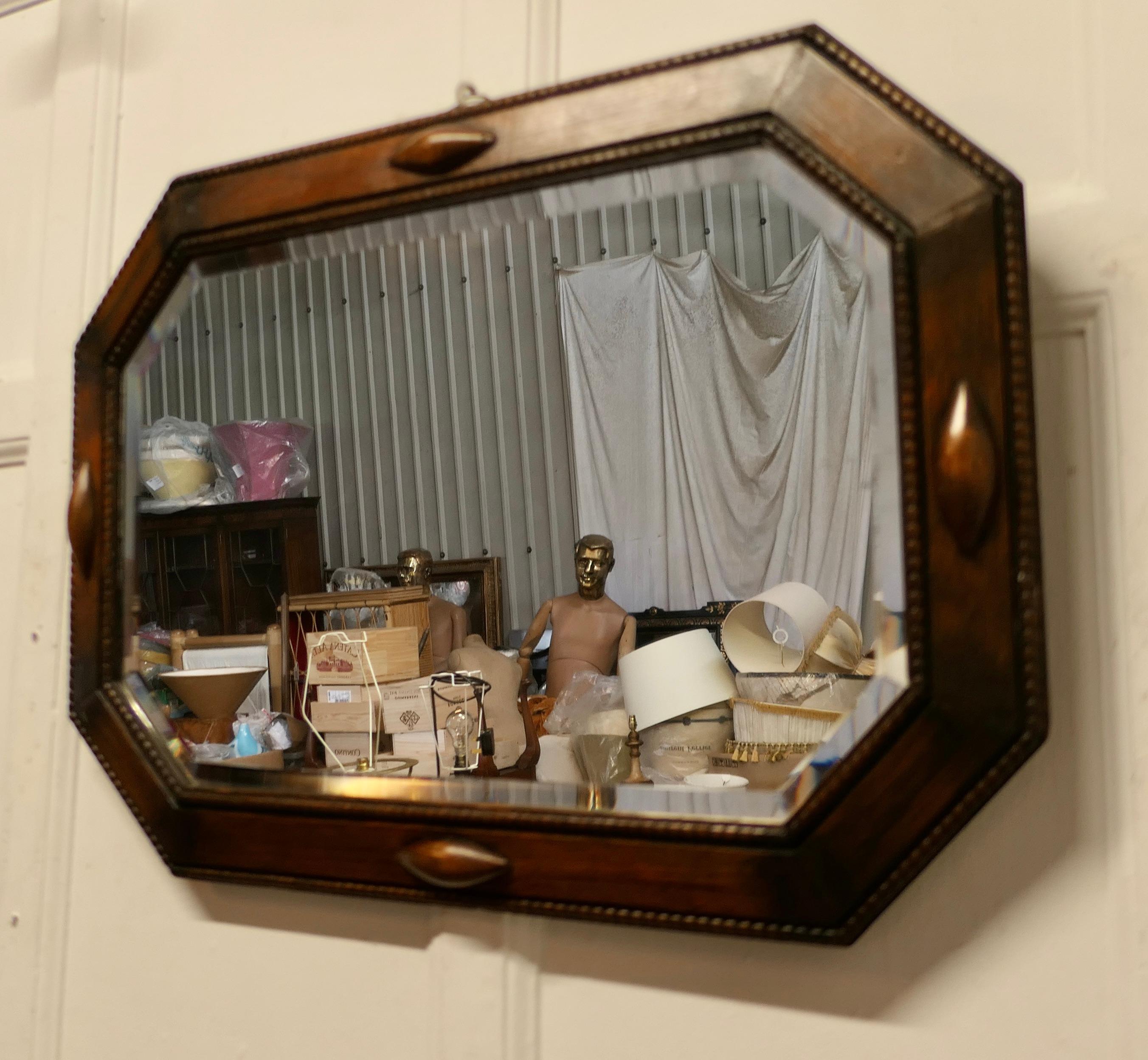 Début du 20ème siècle Long miroir octogonal Art déco en chêne   en vente