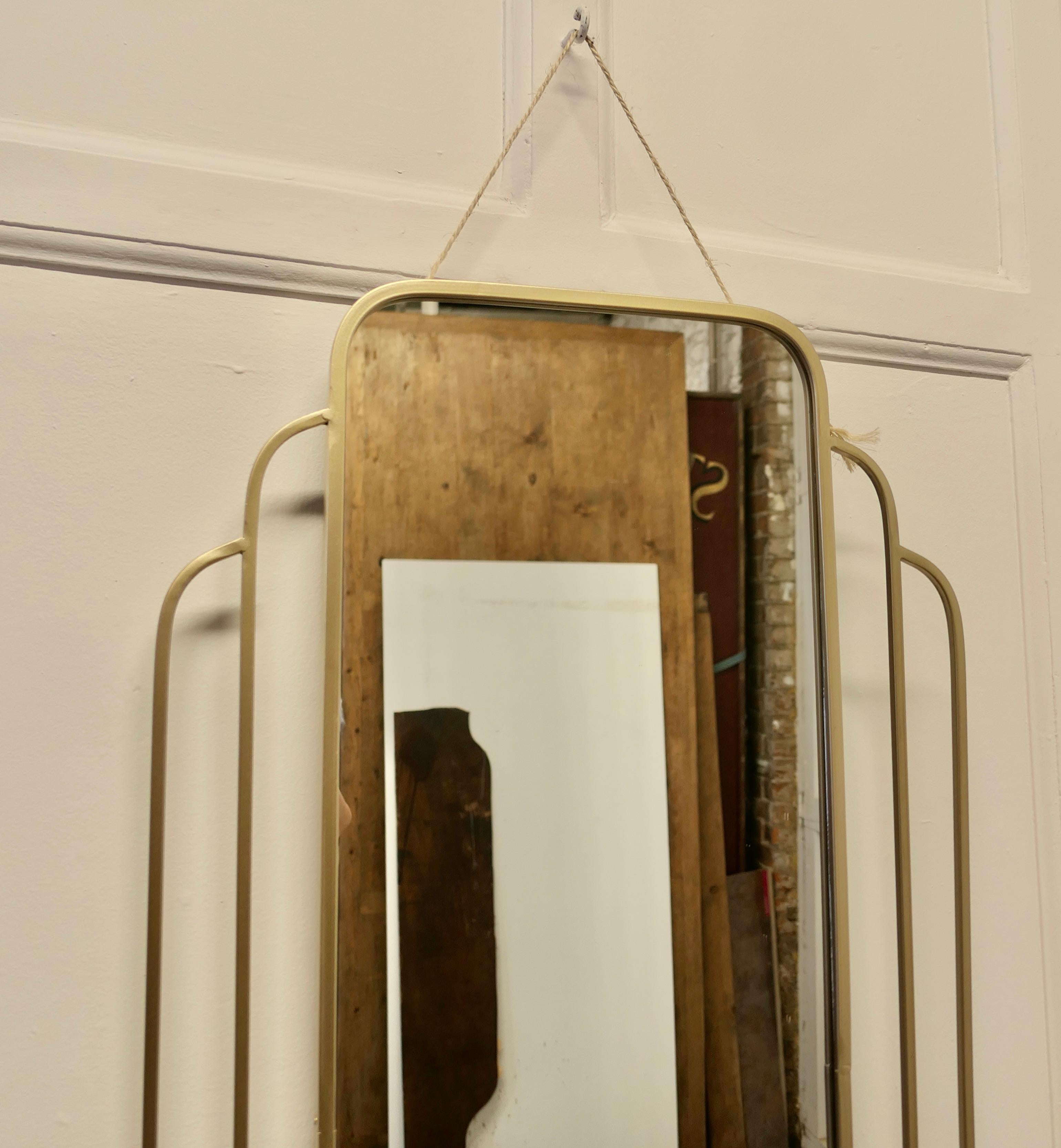Miroir mural long de style Art déco en vente 2