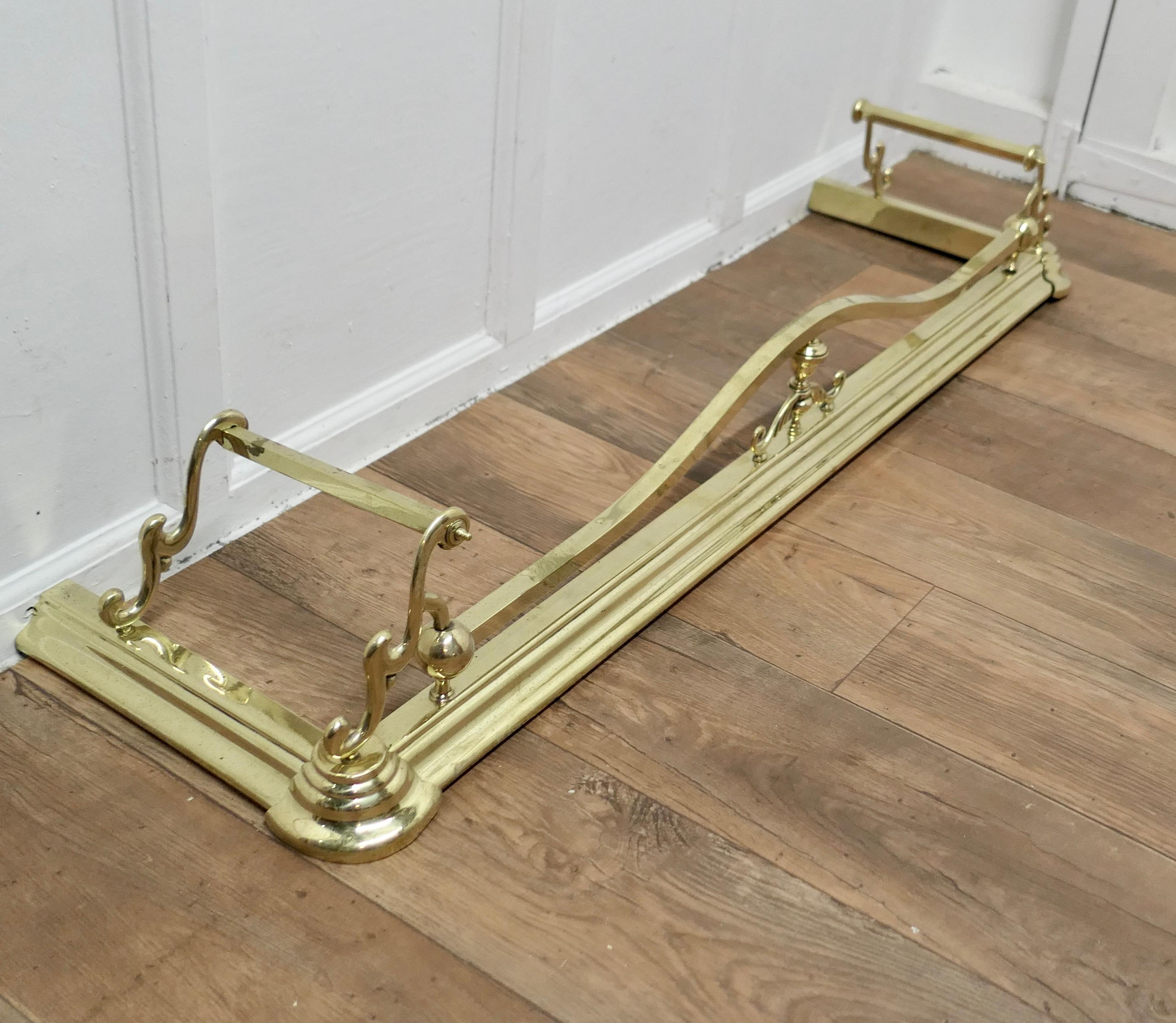 Long Art Nouveau Brass Fender  This is a Beautifully Designed Victorian Fender For Sale 1