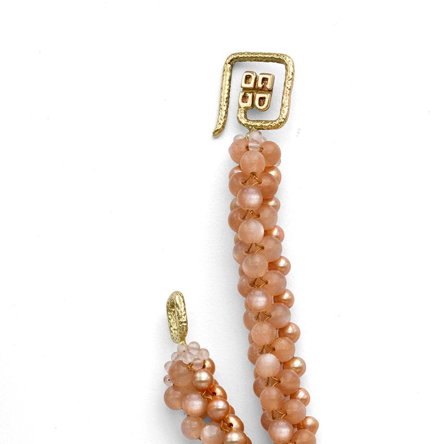 Long Beaded Rope Tassel Necklace in 18k Gold, Pink Pearls, and Peach Moonstone In New Condition For Sale In Hudson, NY