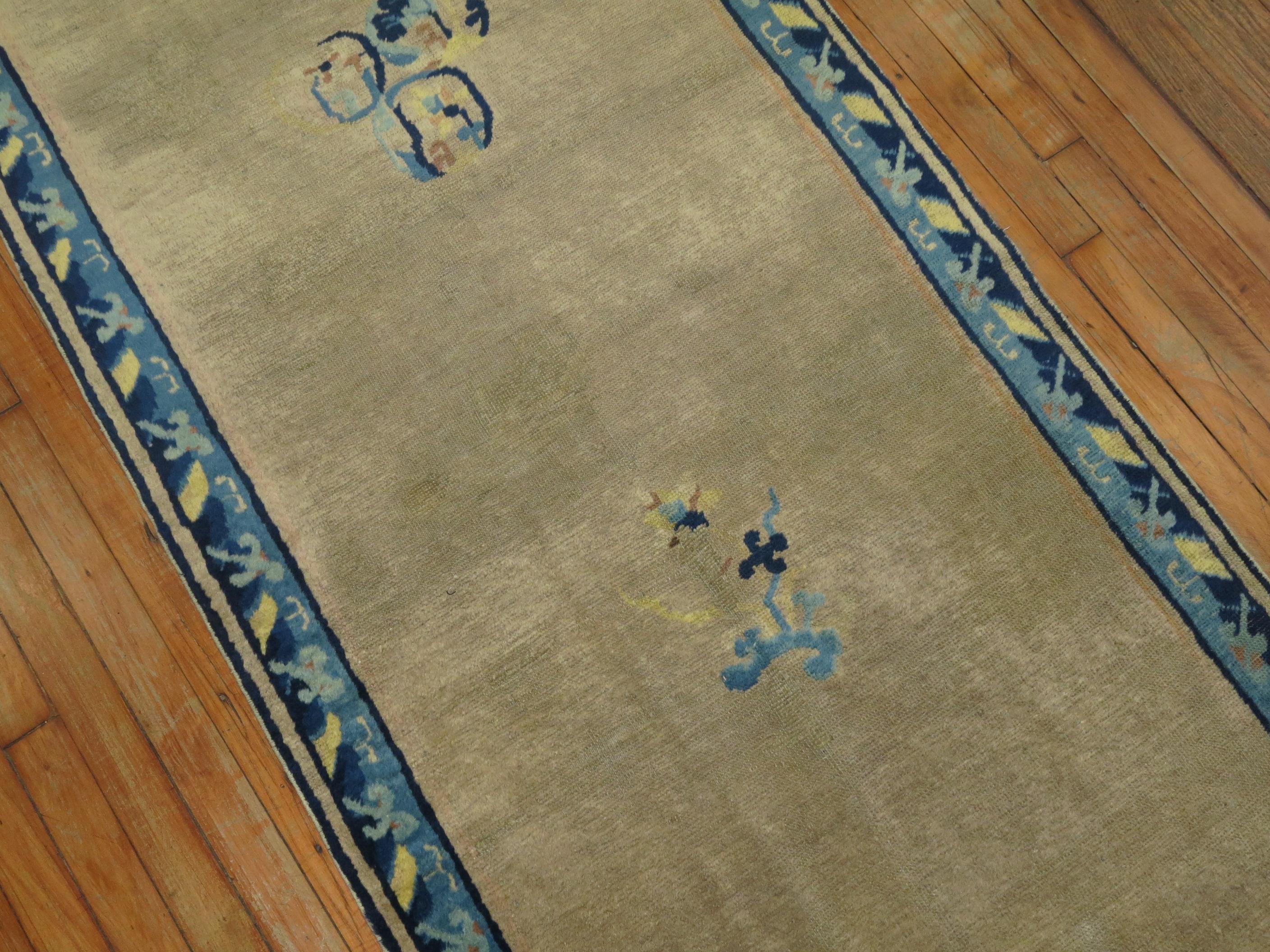 Long Beige Blue Chinese Runner, Early-20th Century For Sale 1