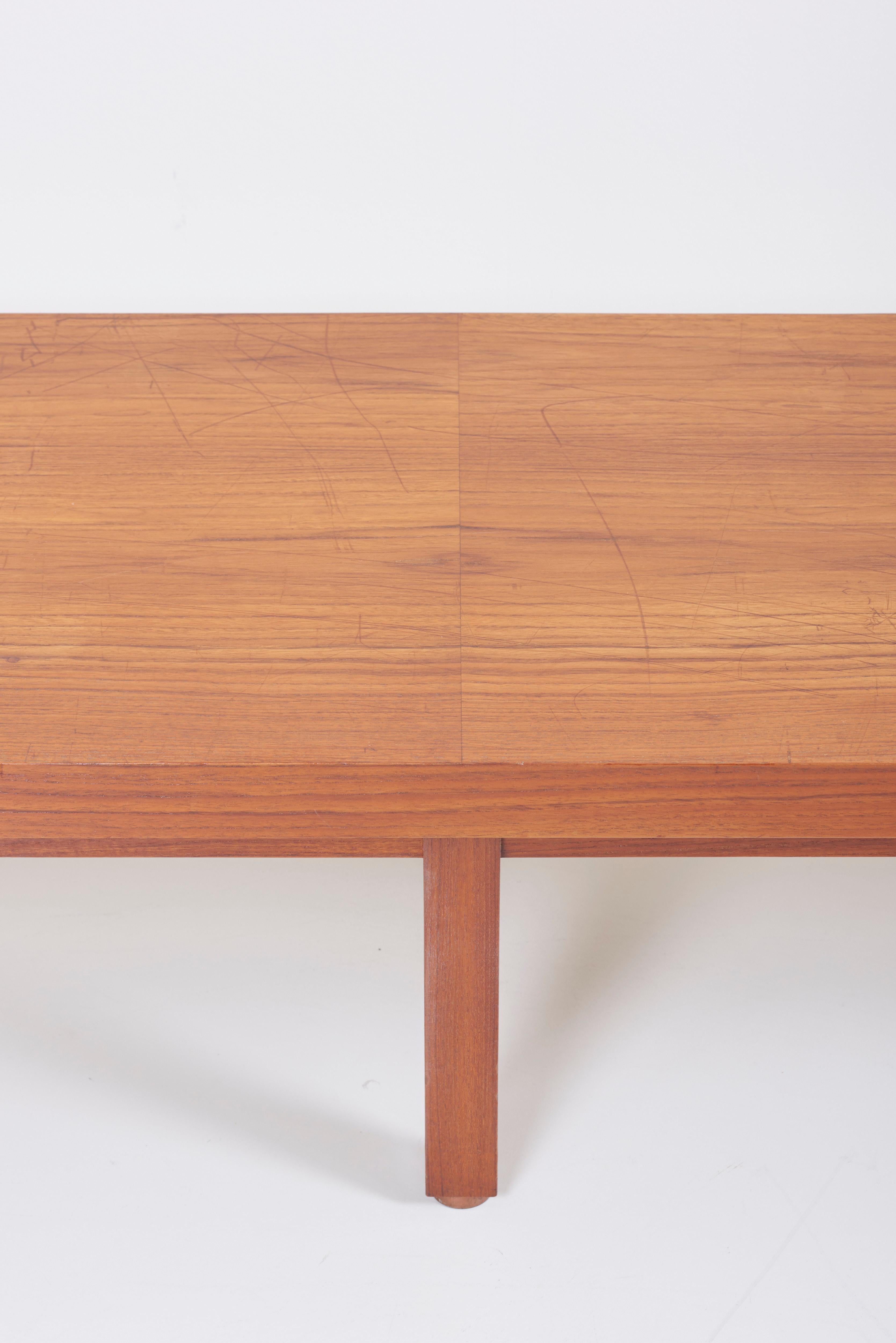 Banc long en teck, Danemark, années 1960 État moyen à Berlin, DE
