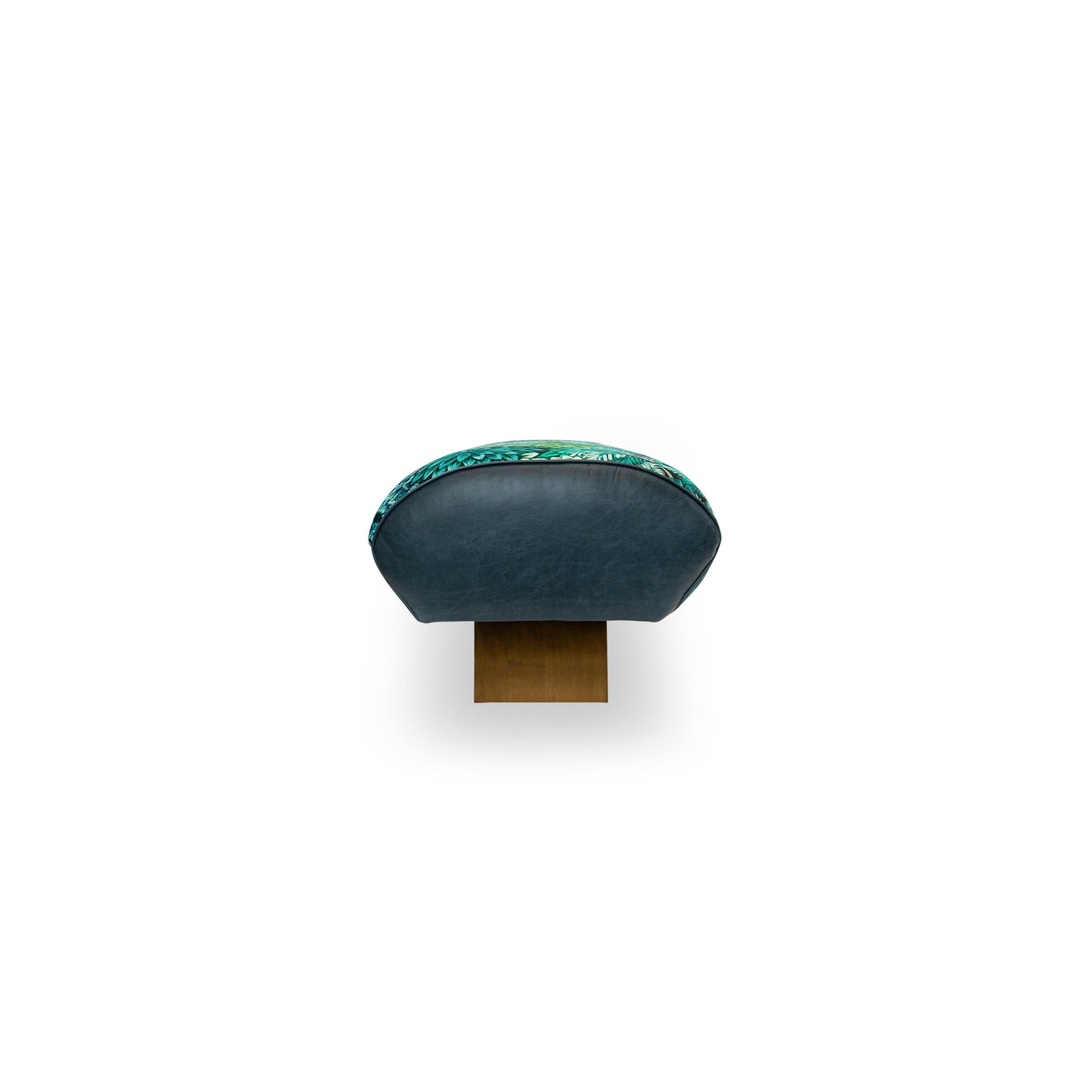 Long Bench Lounge with Bauhaus Feet and Blue Green Botanical Printed Velvet In New Condition For Sale In Greenwich, CT