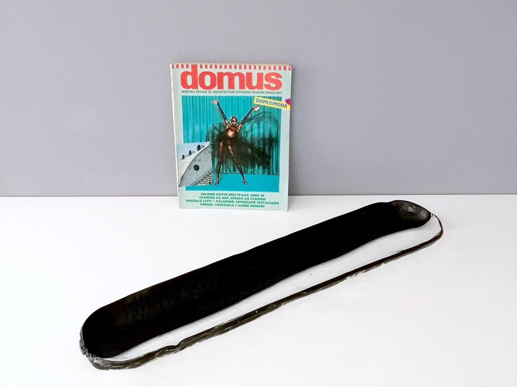 Post-Modern Long Black and Transparent Murano Glass Centerpiece by Aureliano Toso, Labelled For Sale