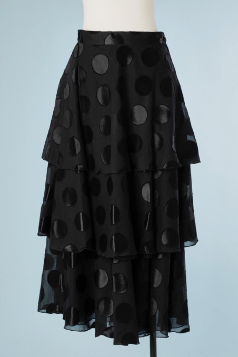 Lange schwarze geschichtete Seide mit Ton-auf-Ton- Tupfen in Satin Dior 2 NEU  im Angebot 1