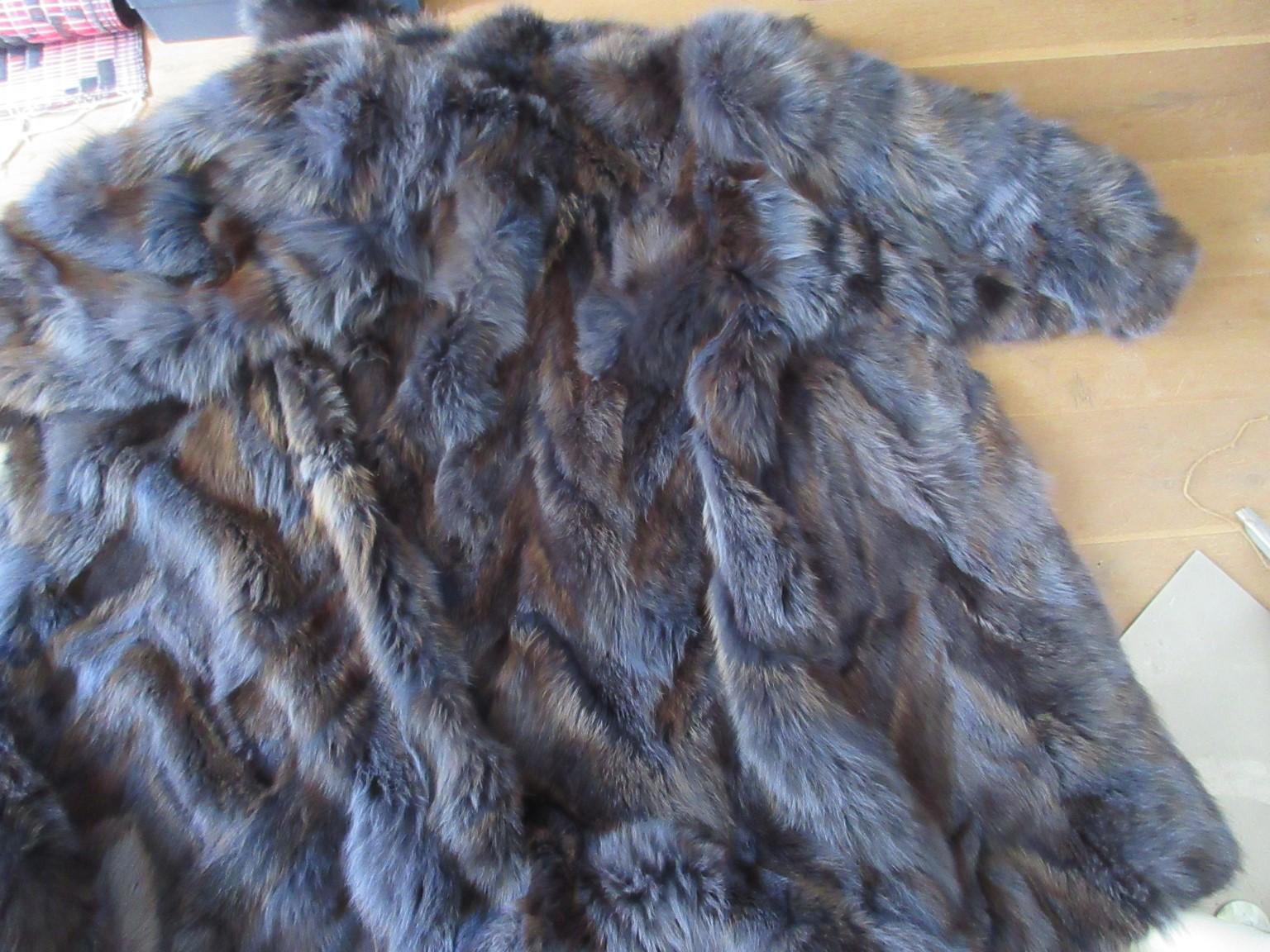Long Blue Fox Fur Coat Soft and Supple  For Sale 3