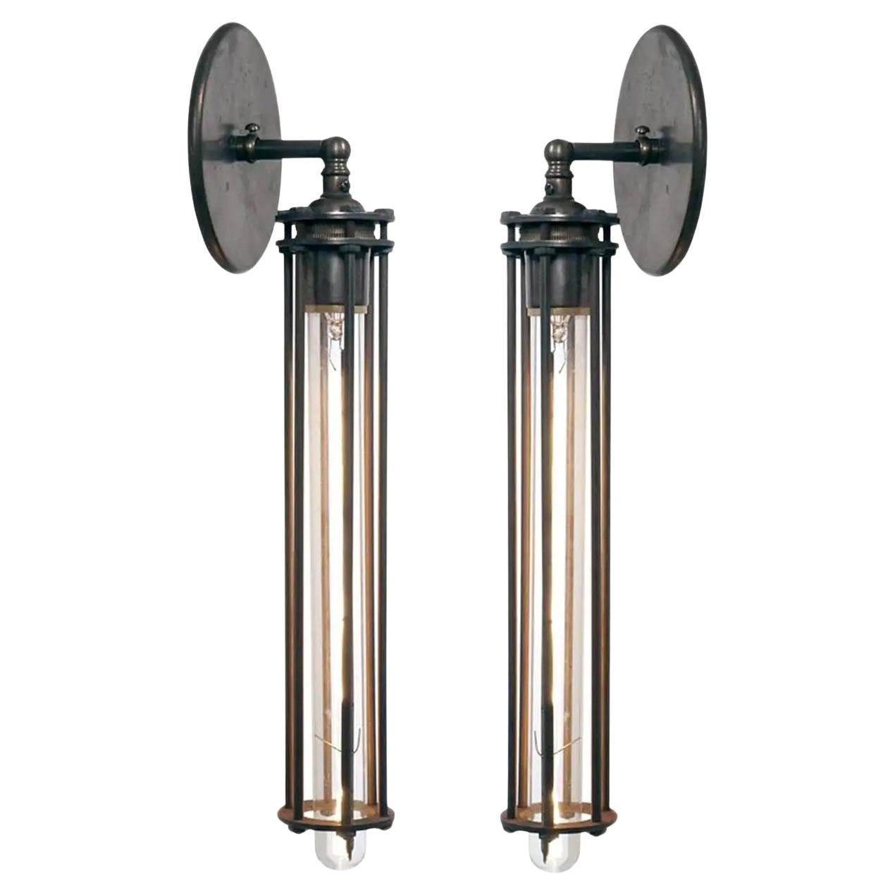 Langer Käfig-Wandleuchter im Angebot