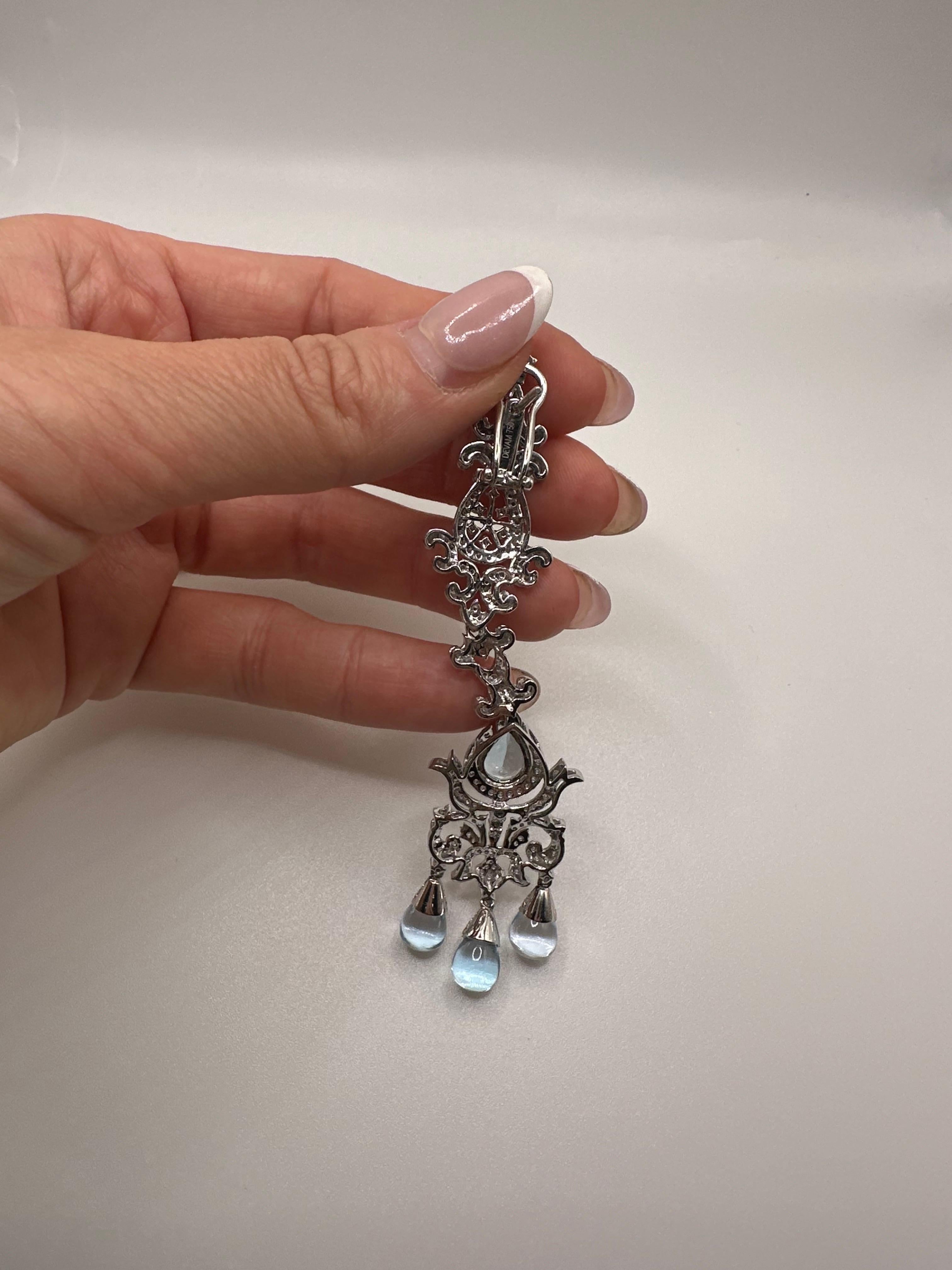 Taglio a goccia Orecchini lunghi a lampadario Orecchini di lusso in oro 18KT Orecchini di diamanti con acquamarina in vendita