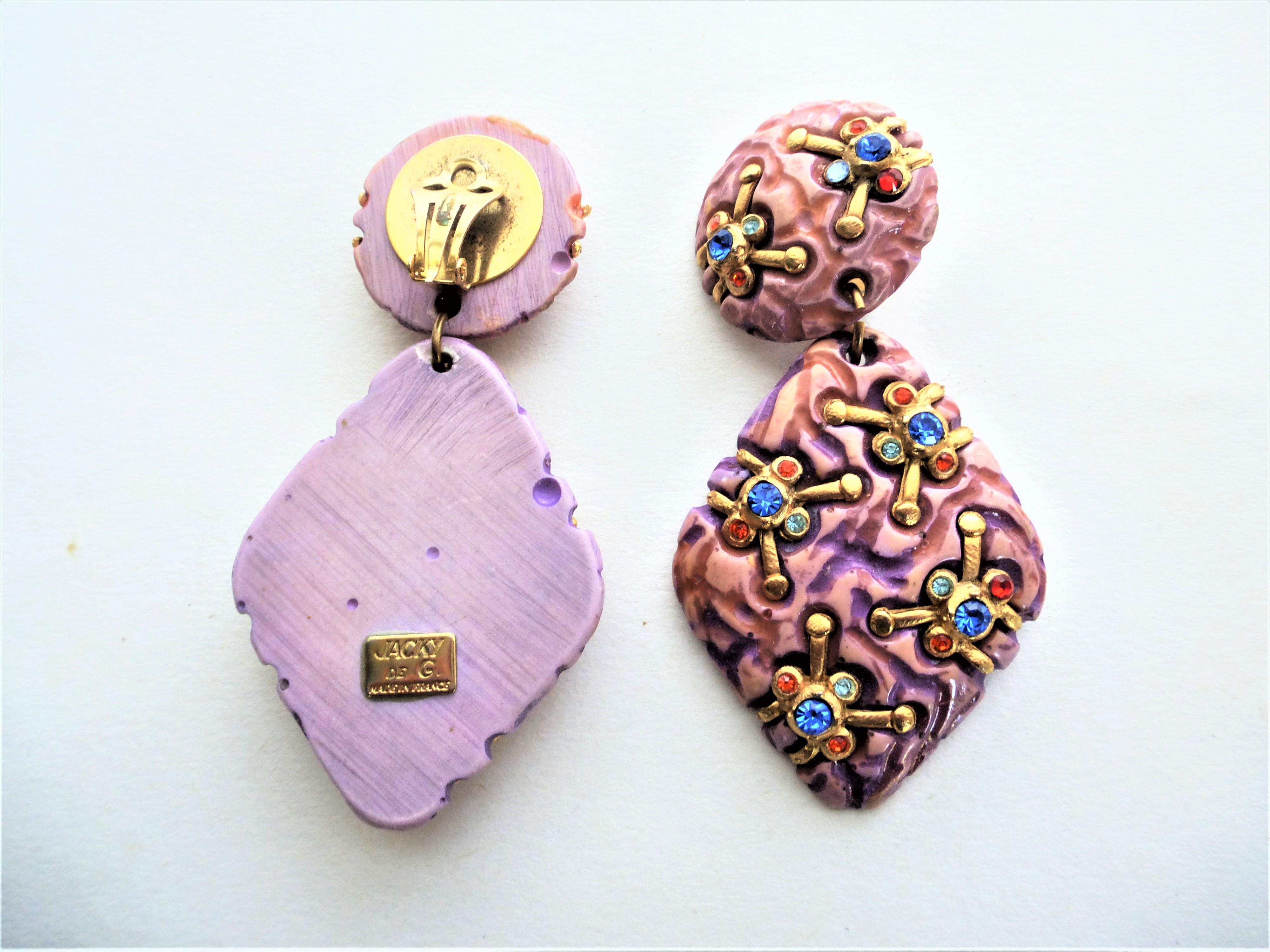 Long  Clip-on earrings by JACKY de G made in France, Resin, 1980s In Good Condition In Stuttgart, DE