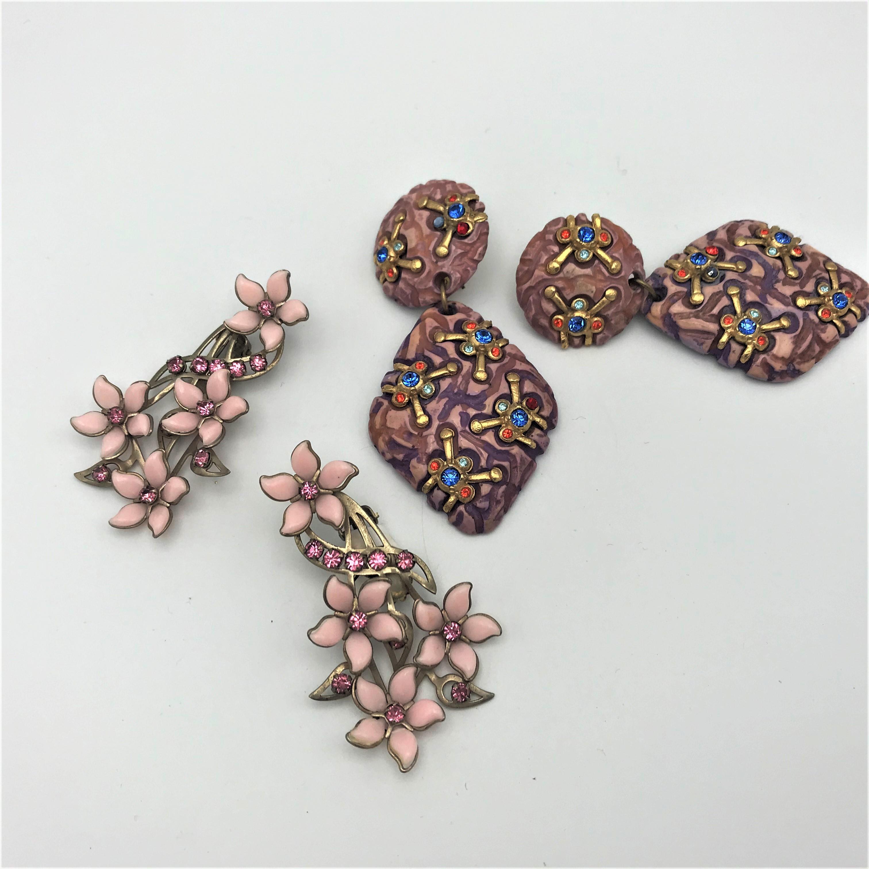 Long  Clip-on earrings by JACKY de G made in France, Resin, 1980s 2