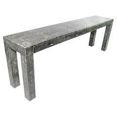 Tavolo consolle lungo in zigrino con 4 cassetti di Ginger Brown