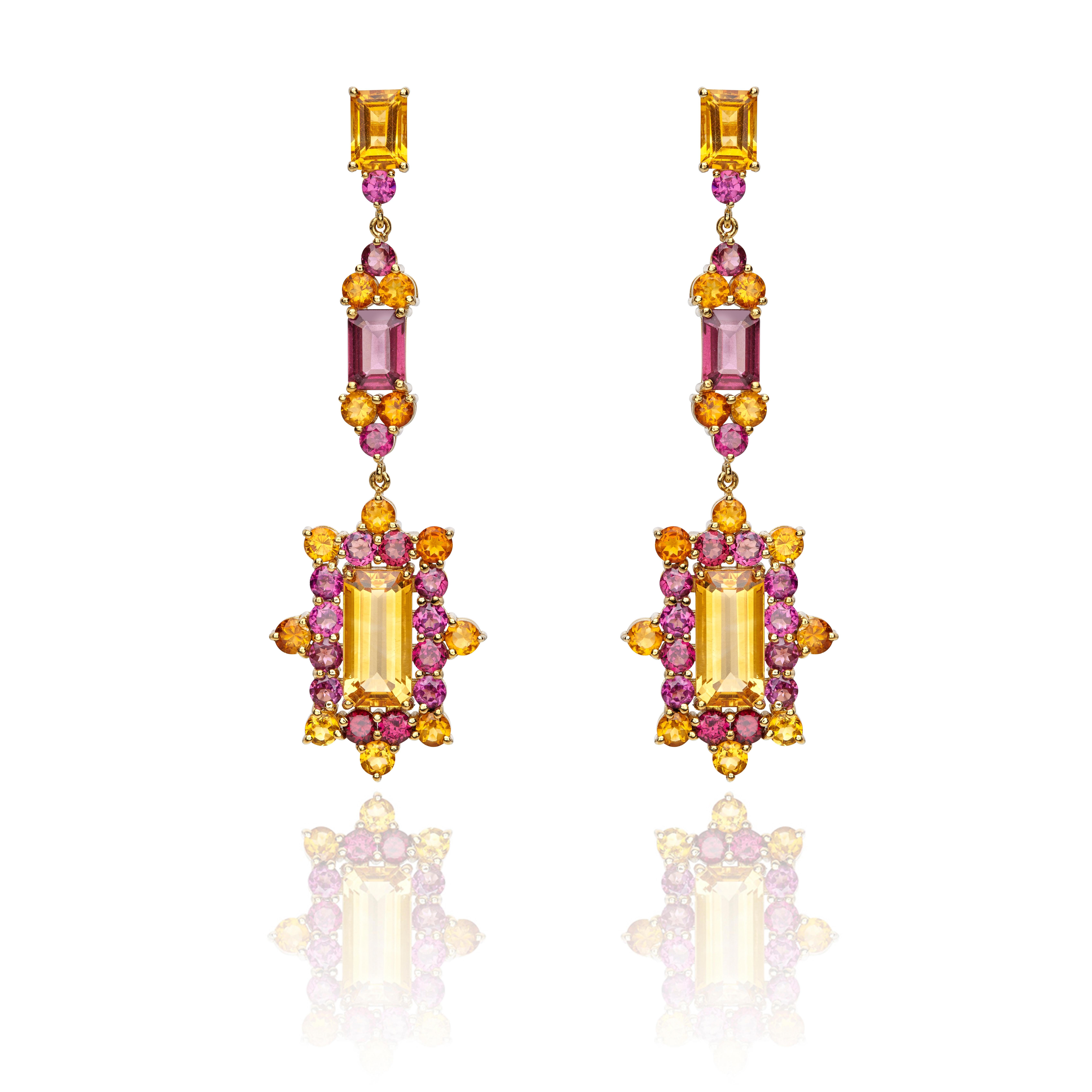 Long Dange Earrings, Chandelier style in 18k carat Yellow Gold with Red Rhodolite and orange Citrine
The 