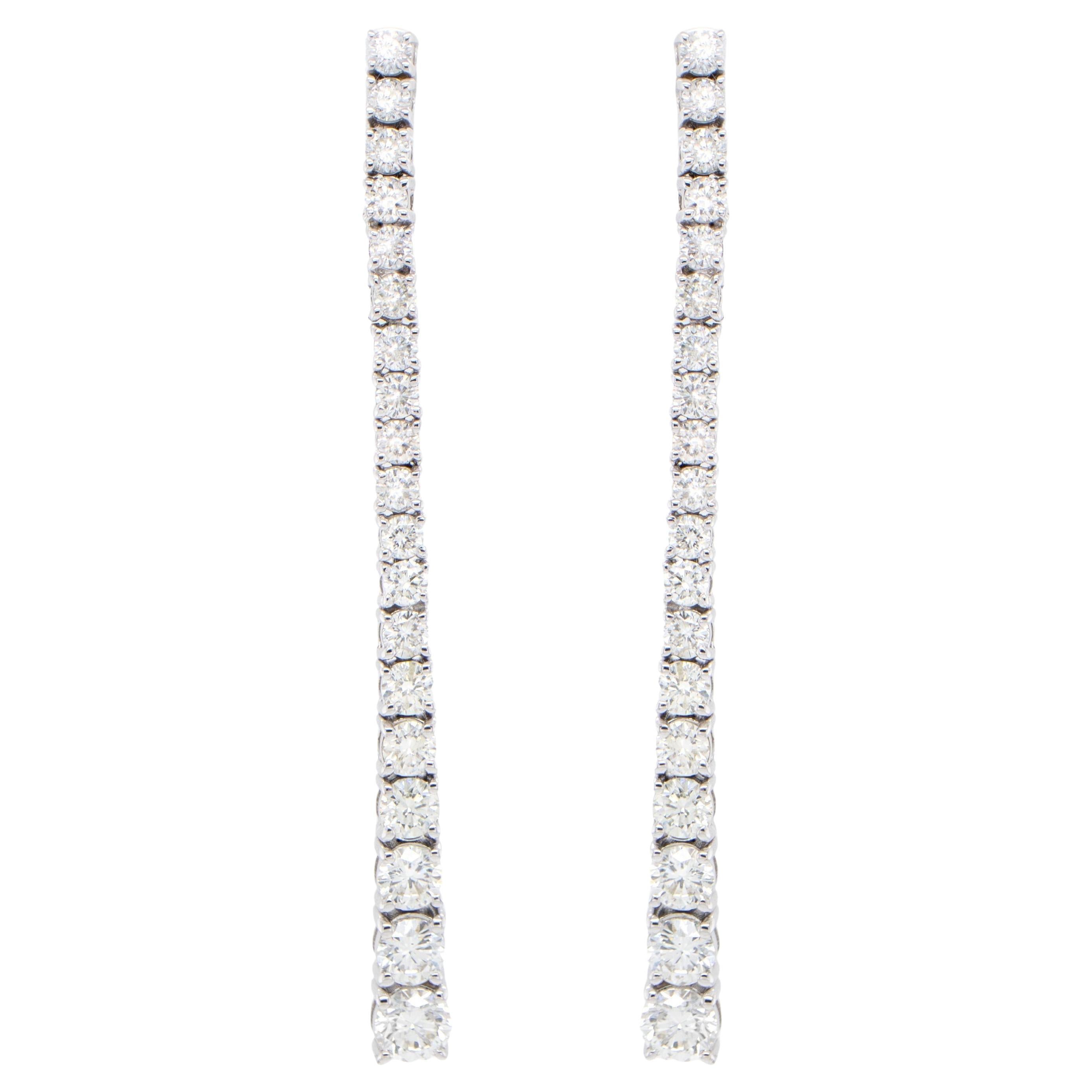 Boucles d'oreilles pendantes à long diamant 2.66 carats or blanc 18K