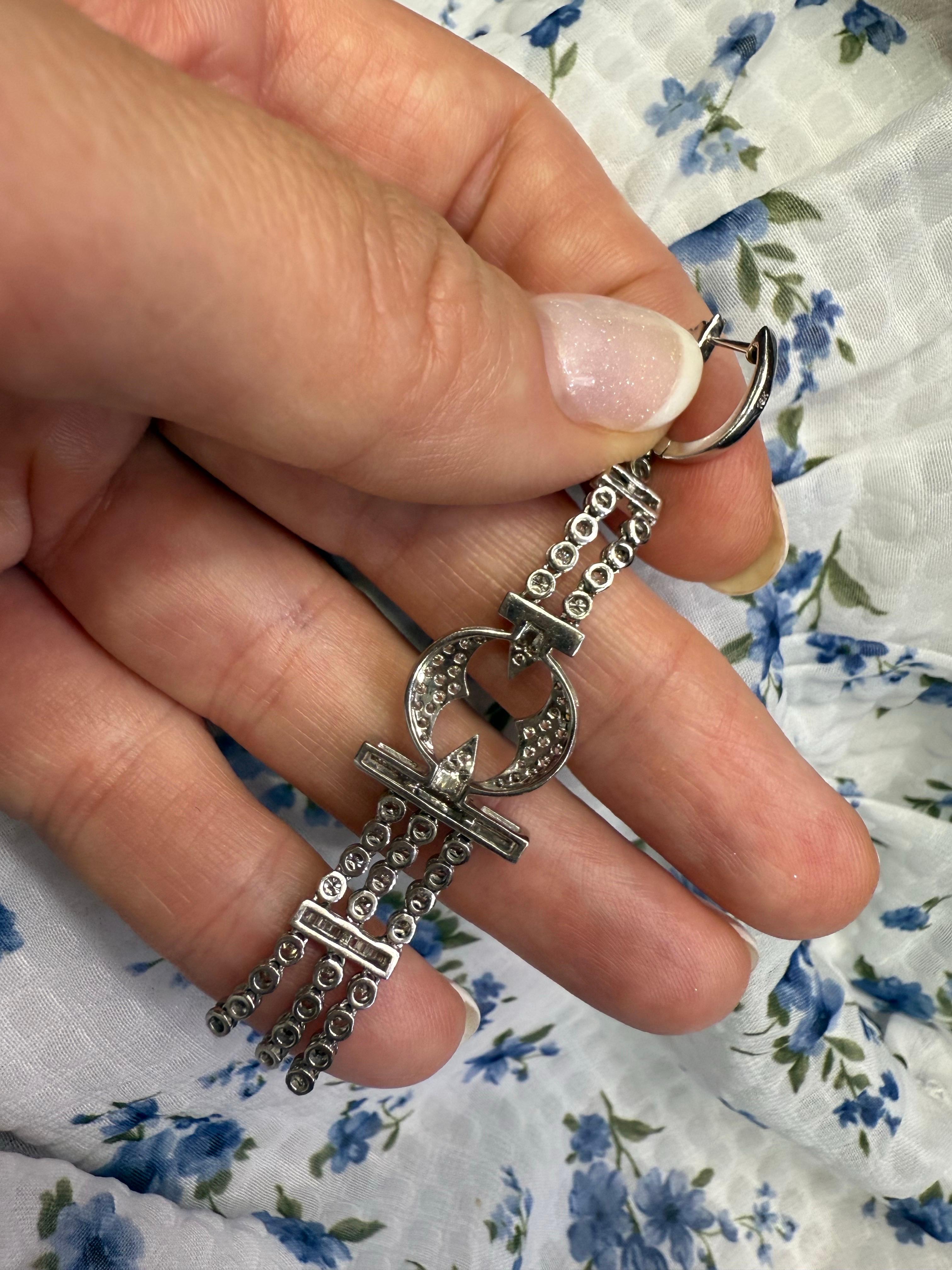 Taglio rotondo Orecchini lunghi con diamanti, orecchini a lampadario pendenti in oro bianco 18KT 3,87ct in vendita