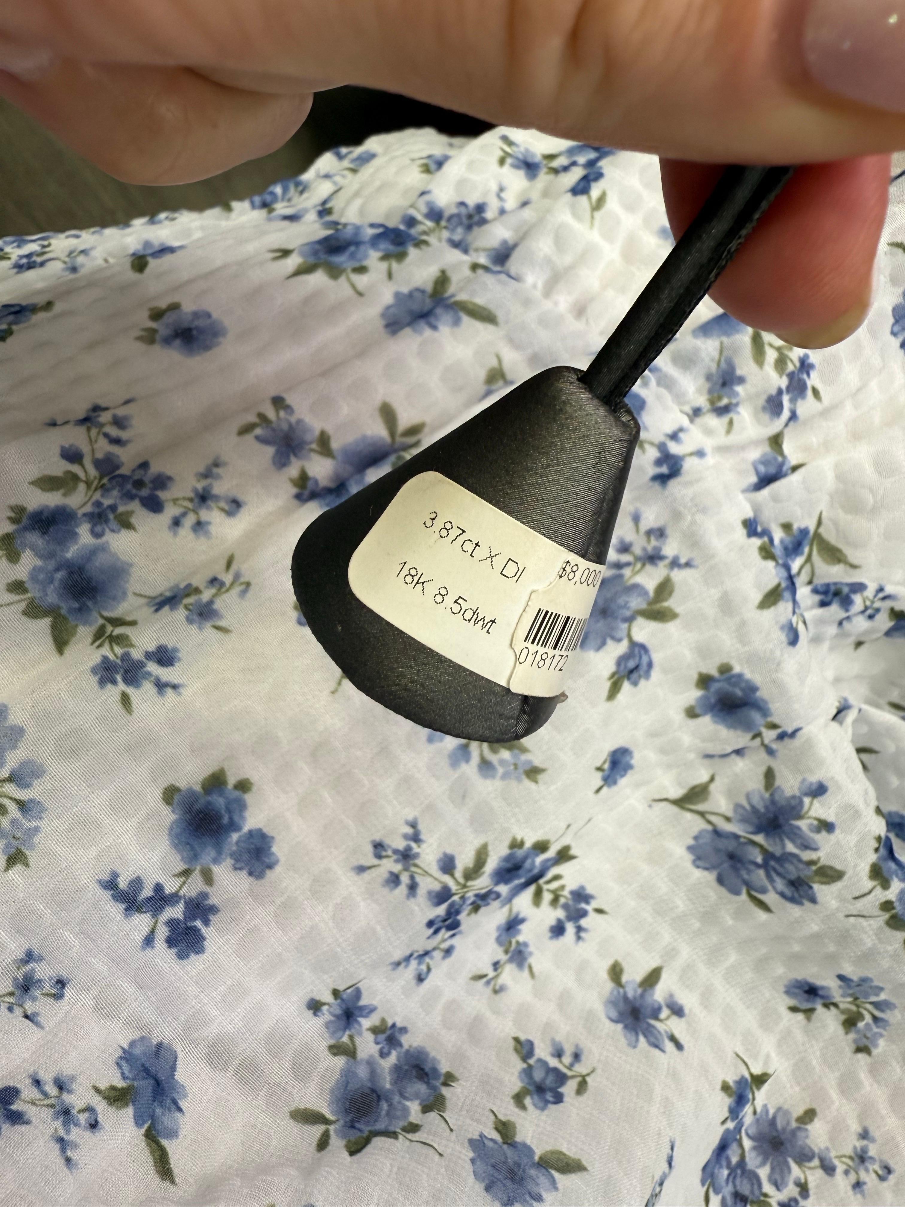 Orecchini lunghi con diamanti, orecchini a lampadario pendenti in oro bianco 18KT 3,87ct in vendita 1