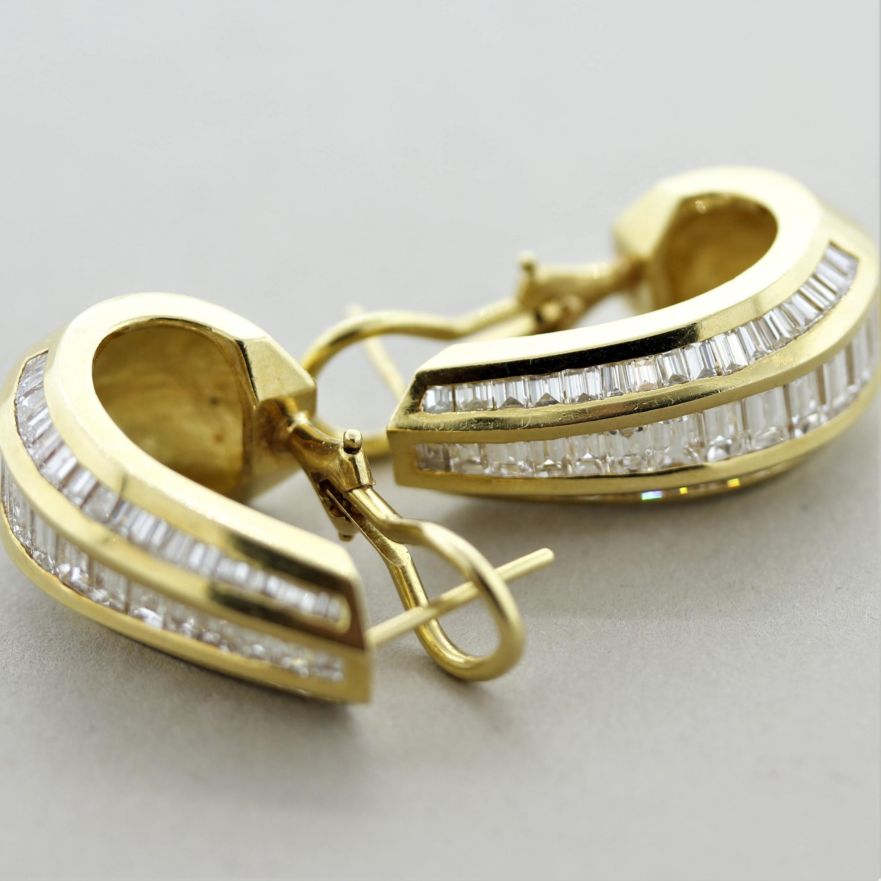 Long Diamond Gold Cascade Earrings, Circa 1970’s For Sale 2