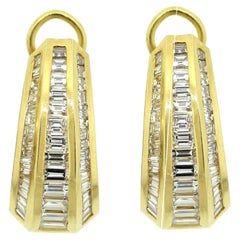 Boucles d'oreilles longues en cascade en or et diamants, c. 1970