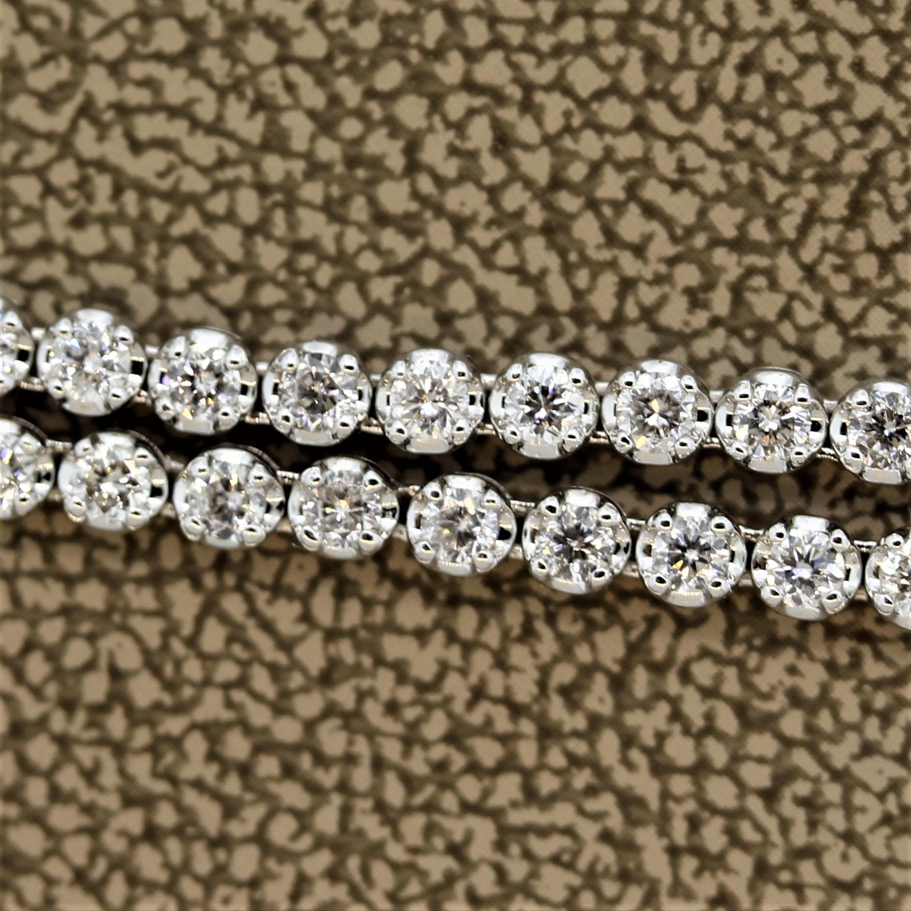 Collana lunga in oro con diamanti in vendita 1