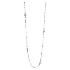 Collar de cadena larga de oro blanco de 14 quilates con diamantes y perlas de 1,00 ct