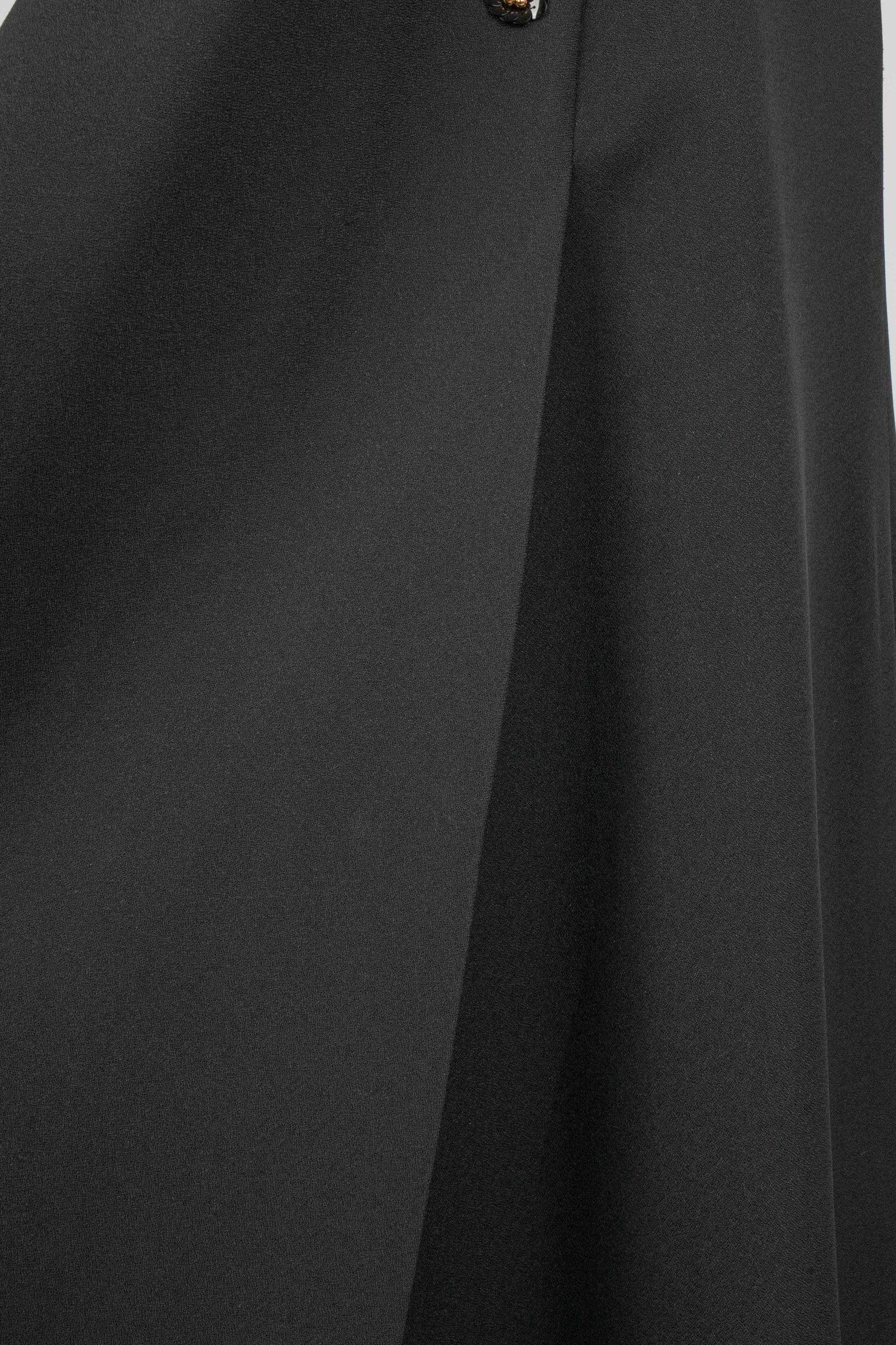 Vestido largo con mangas cortas naranja y negro, años 60 en venta 2