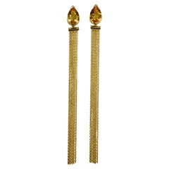 Lange Ohrringe aus 19,2 Karat Gold und 3,33 Karat Citrin