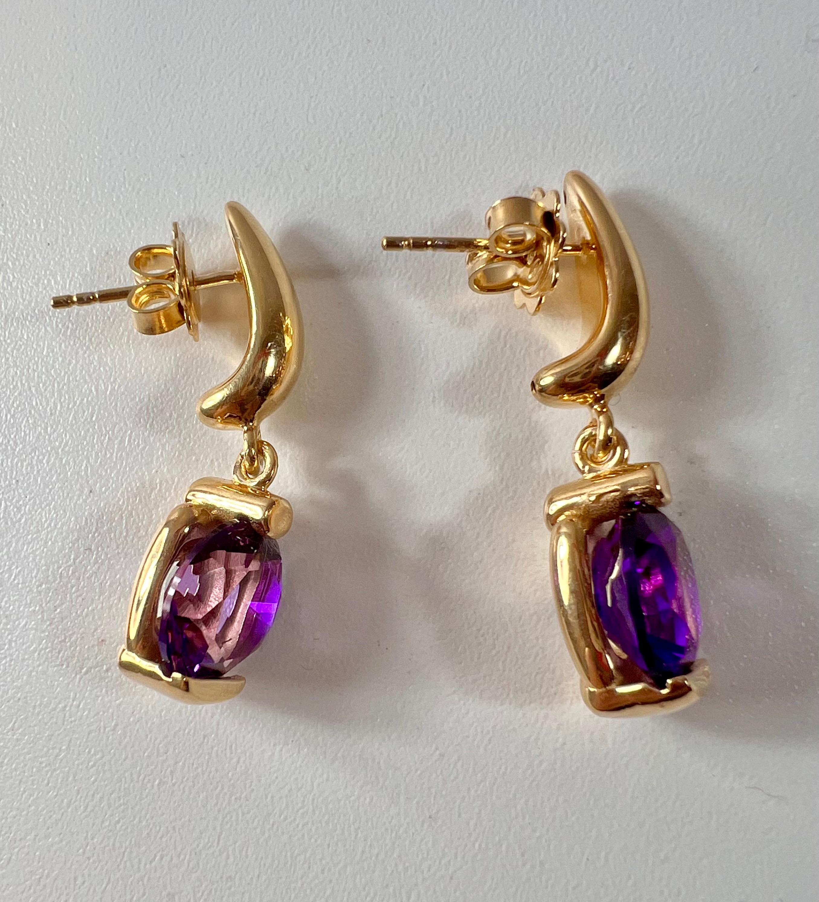 Long Earrings with square cut quartz stones in gold plated silver  For Sale 8