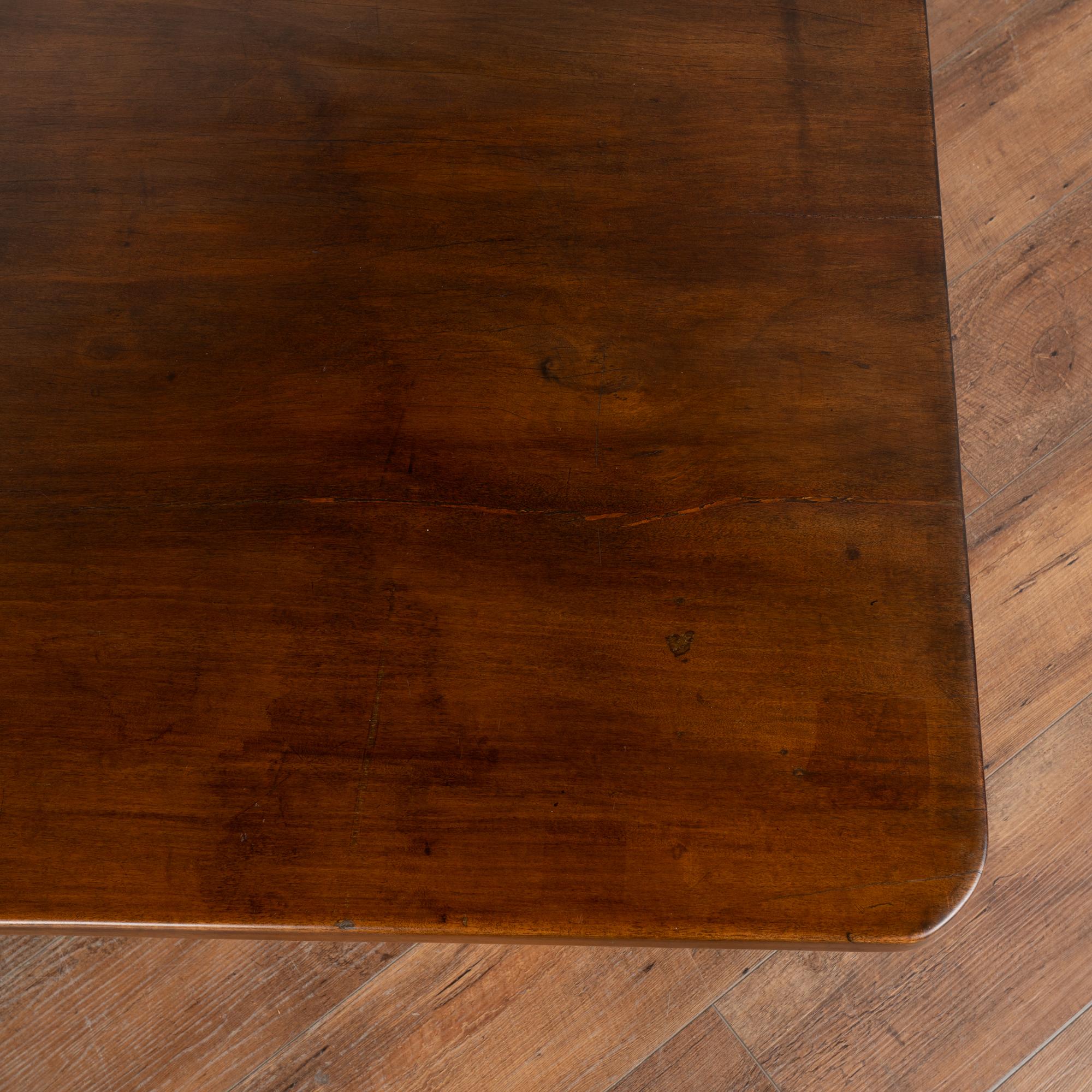 19th Century Long Elm Wood Coffee Table, circa 1880 For Sale