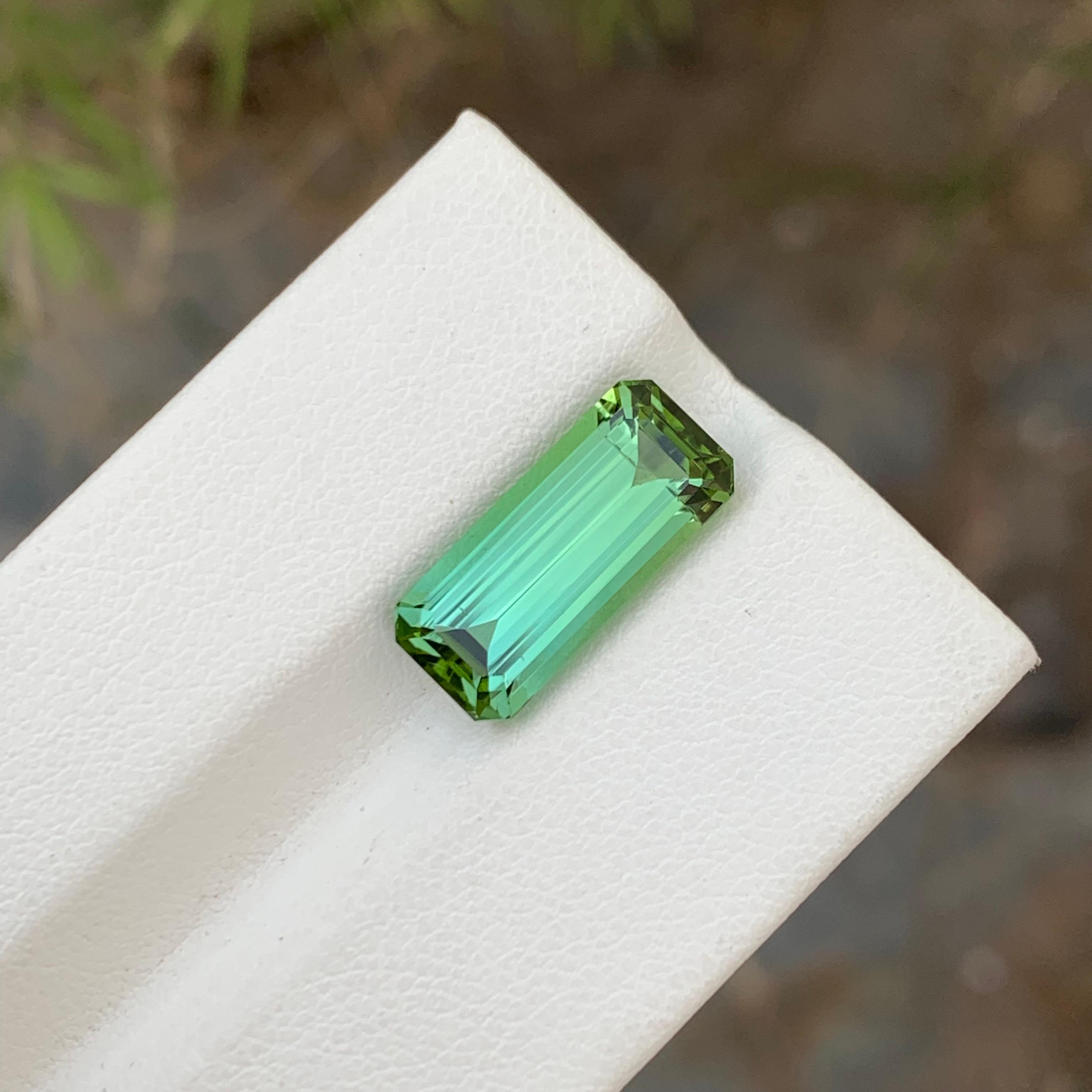 Long Emerald Shape 5.95 Carat Natural Loose Mint Green Tourmaline Gemstone  For Sale 6