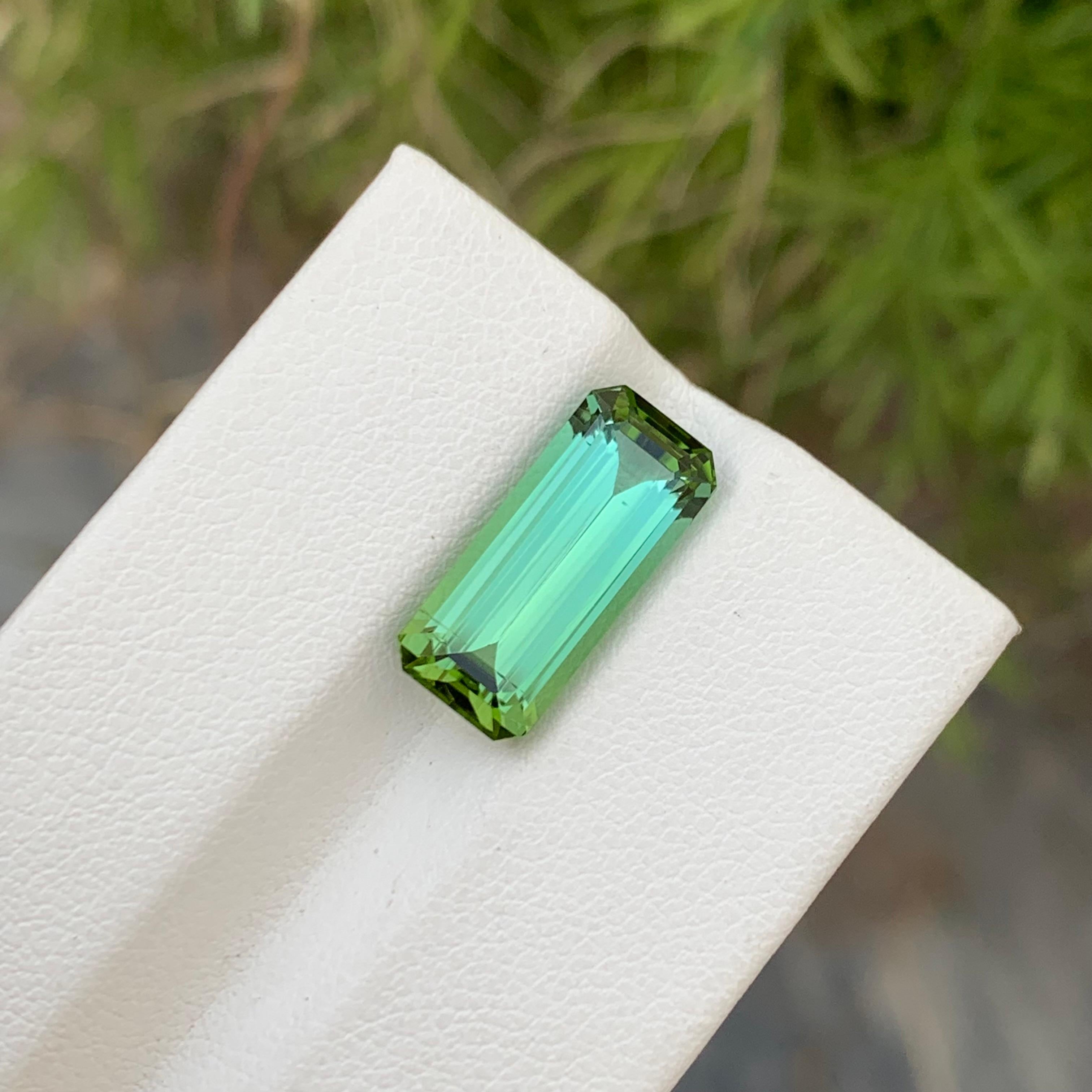 Long Emerald Shape 5.95 Carat Natural Loose Mint Green Tourmaline Gemstone  For Sale 2