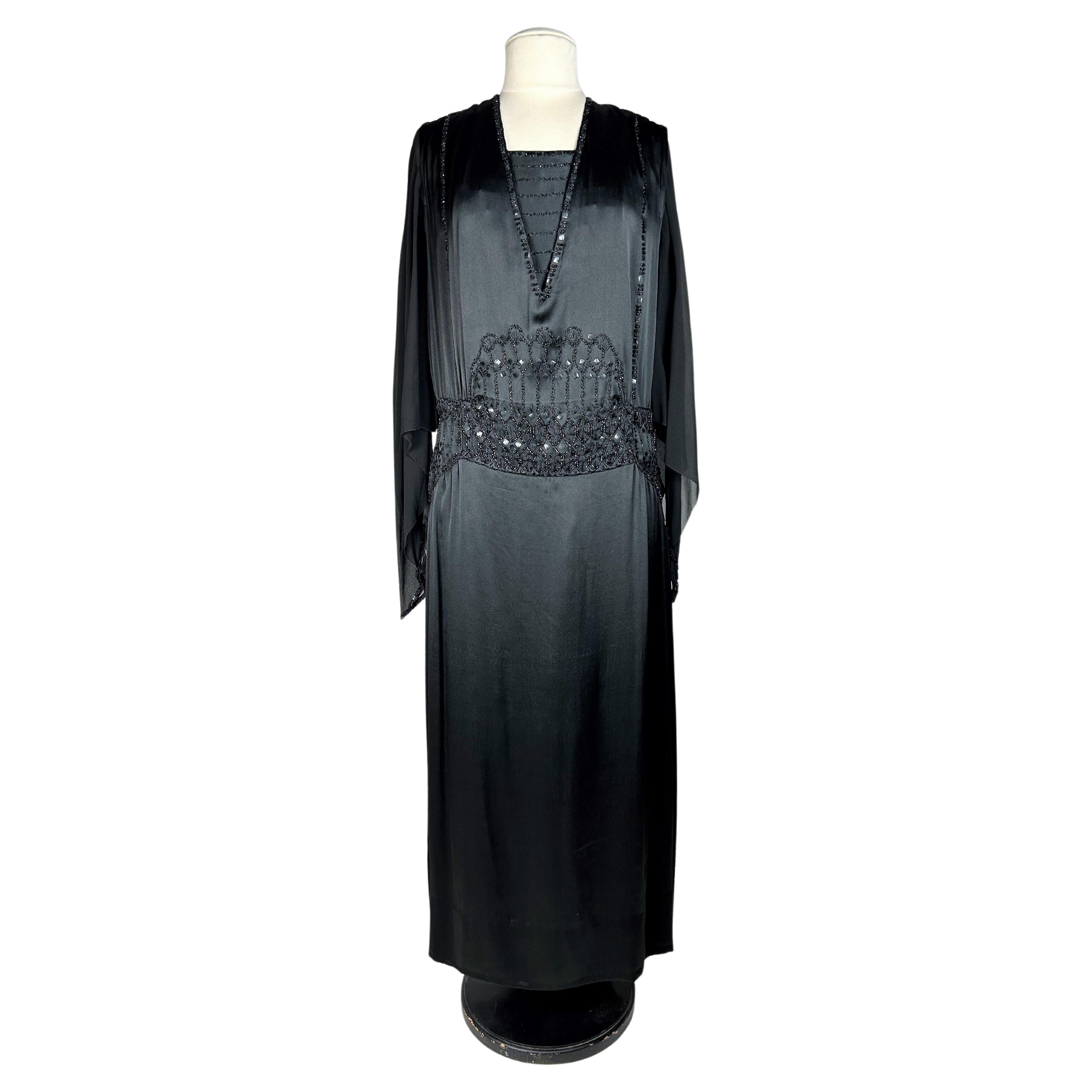 Long evening dress in embroidered satin and chiffon - Paris Circa 1920 For Sale