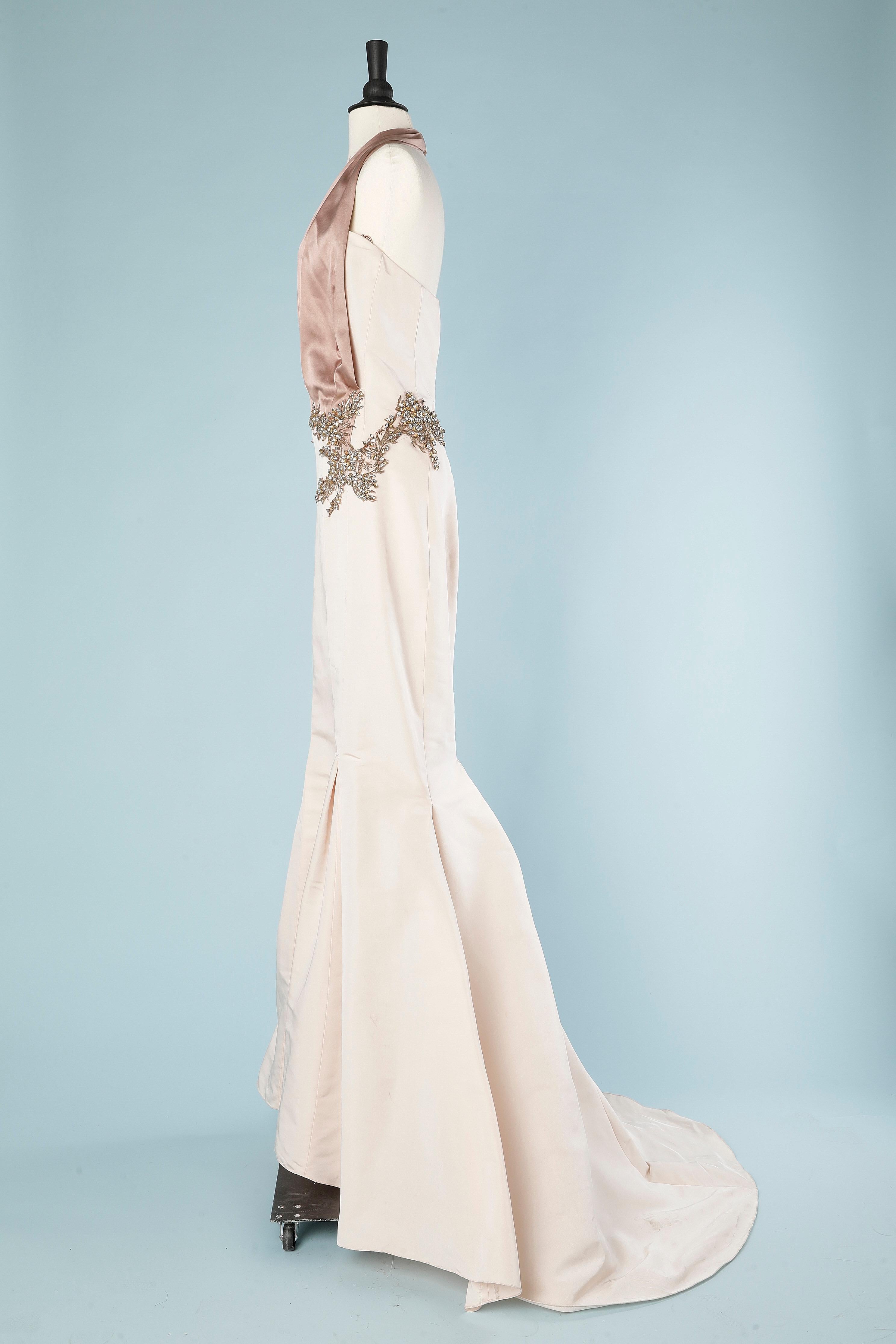 Beige Long evening dress in pale pink faille with embroideries Lorena Sarbu No brand  For Sale