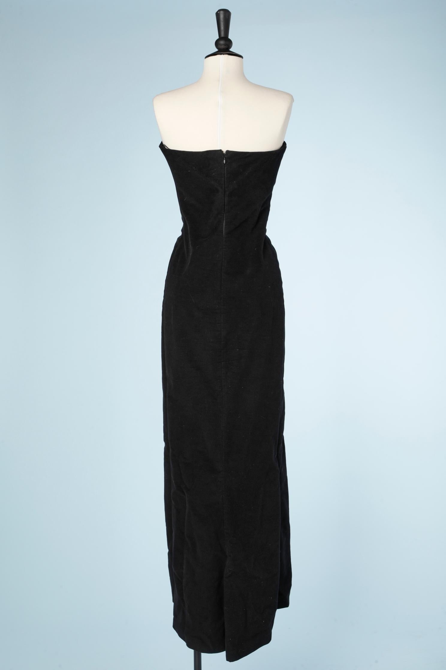 Long evening dress with embroidered on lace and velvet back Chanel  In Excellent Condition For Sale In Saint-Ouen-Sur-Seine, FR