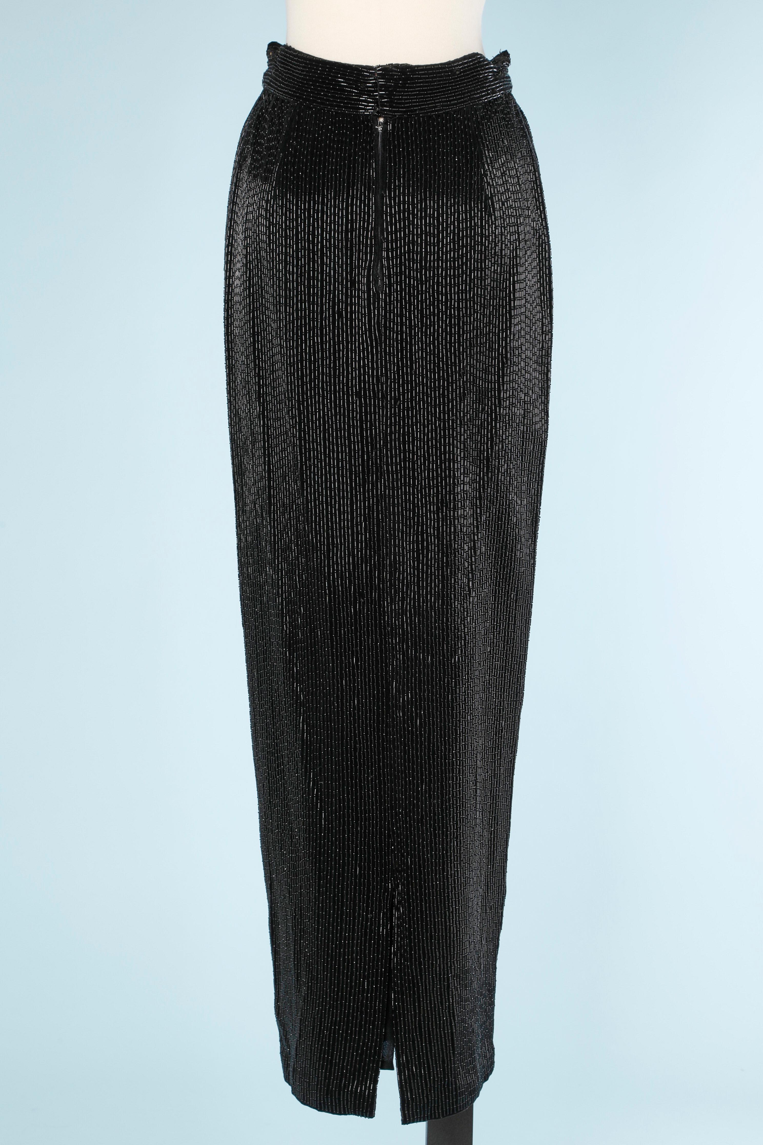 Long evening pencil black skirt fully embroidered Gianni Versace  In Excellent Condition For Sale In Saint-Ouen-Sur-Seine, FR