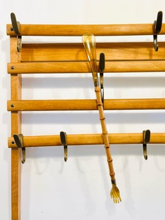 Calzascarpe lungo in finto bambù e grattaschiena, resina, Italia, metà del secolo scorso, anni '60