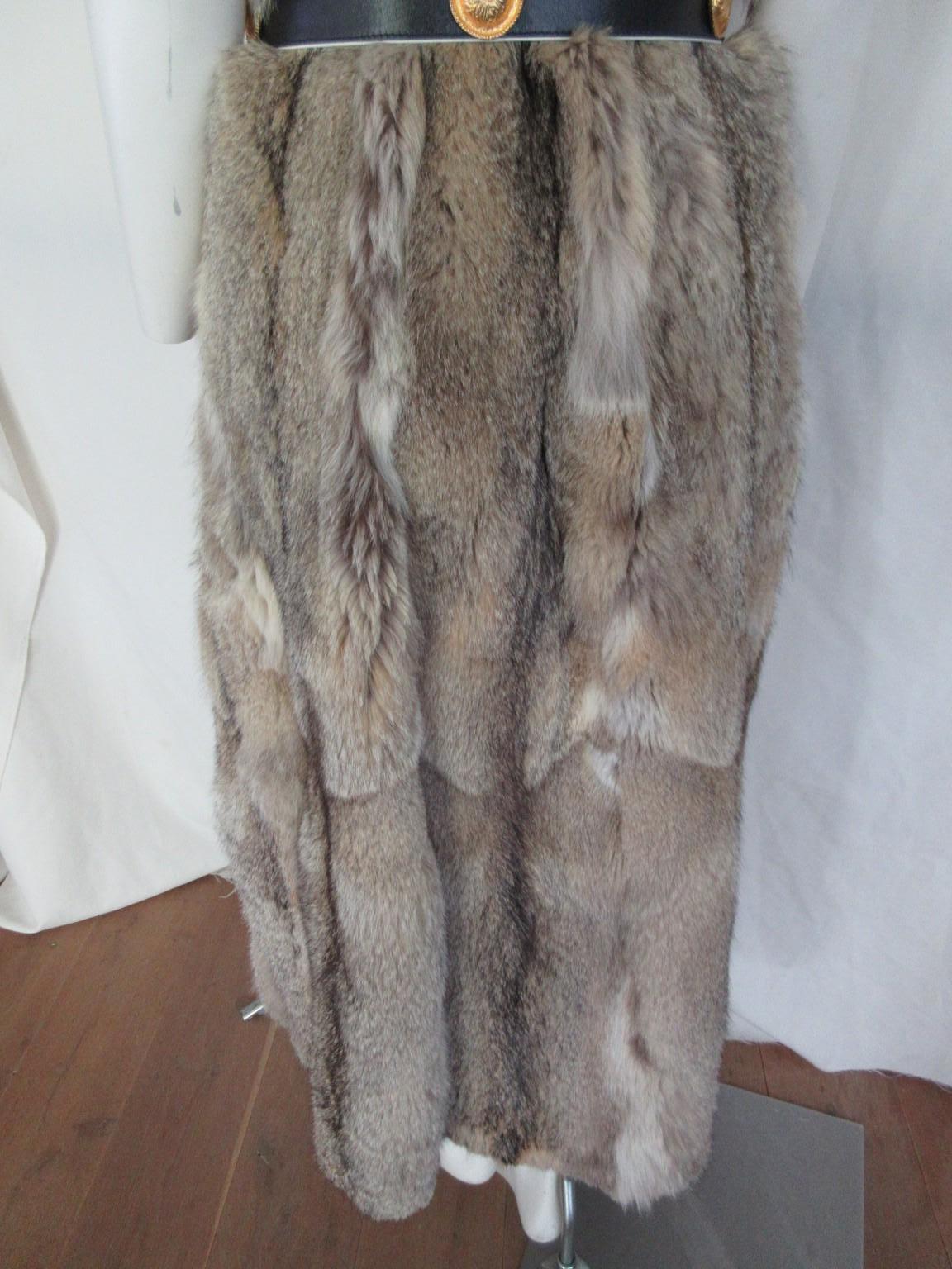 Gilet lungo in pelliccia di volpe senza maniche In condizioni buone in vendita a Amsterdam, NL