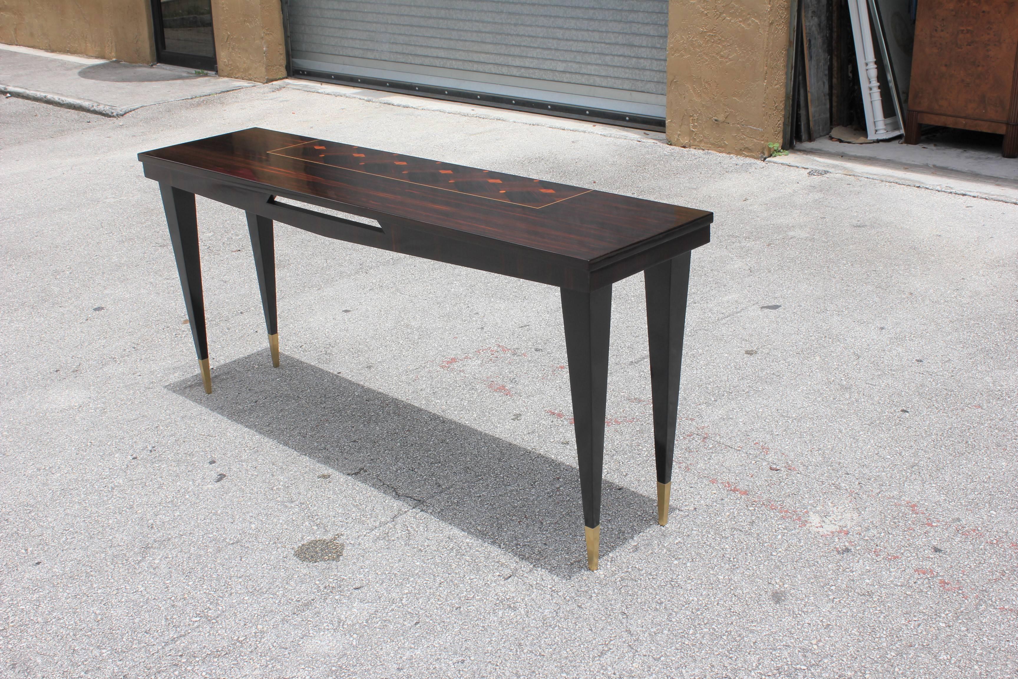 Mid-20th Century Long French Art Deco Exotic Macassar Ebony Console Table, circa 1940s For Sale