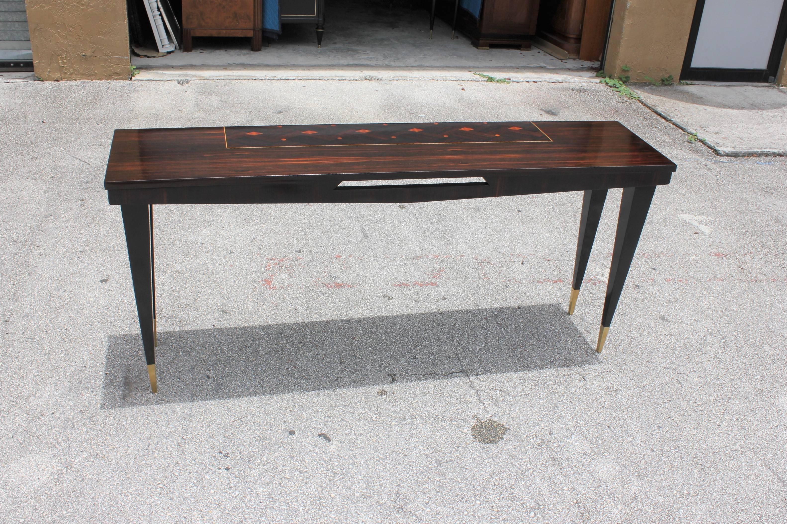 Long French Art Deco Exotic Macassar Ebony Console Table, circa 1940s For Sale 4