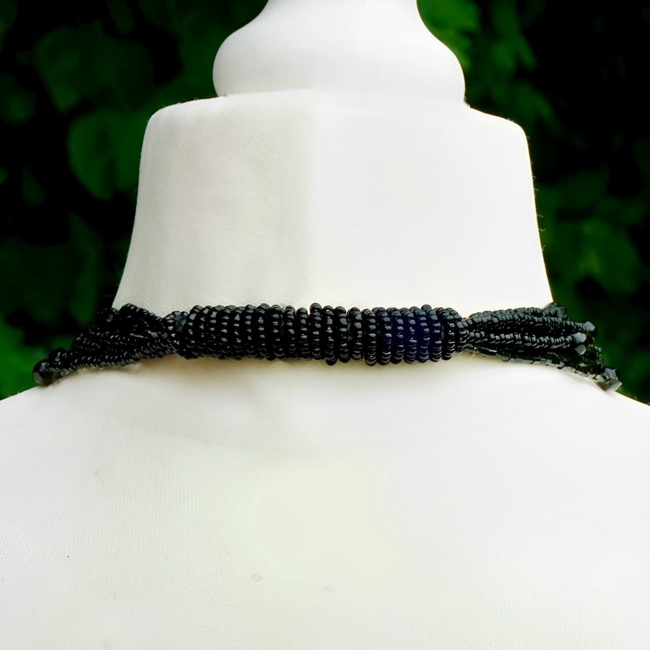 Long French Jet Beaded Tassel Necklace circa 1920s In Good Condition For Sale In London, GB